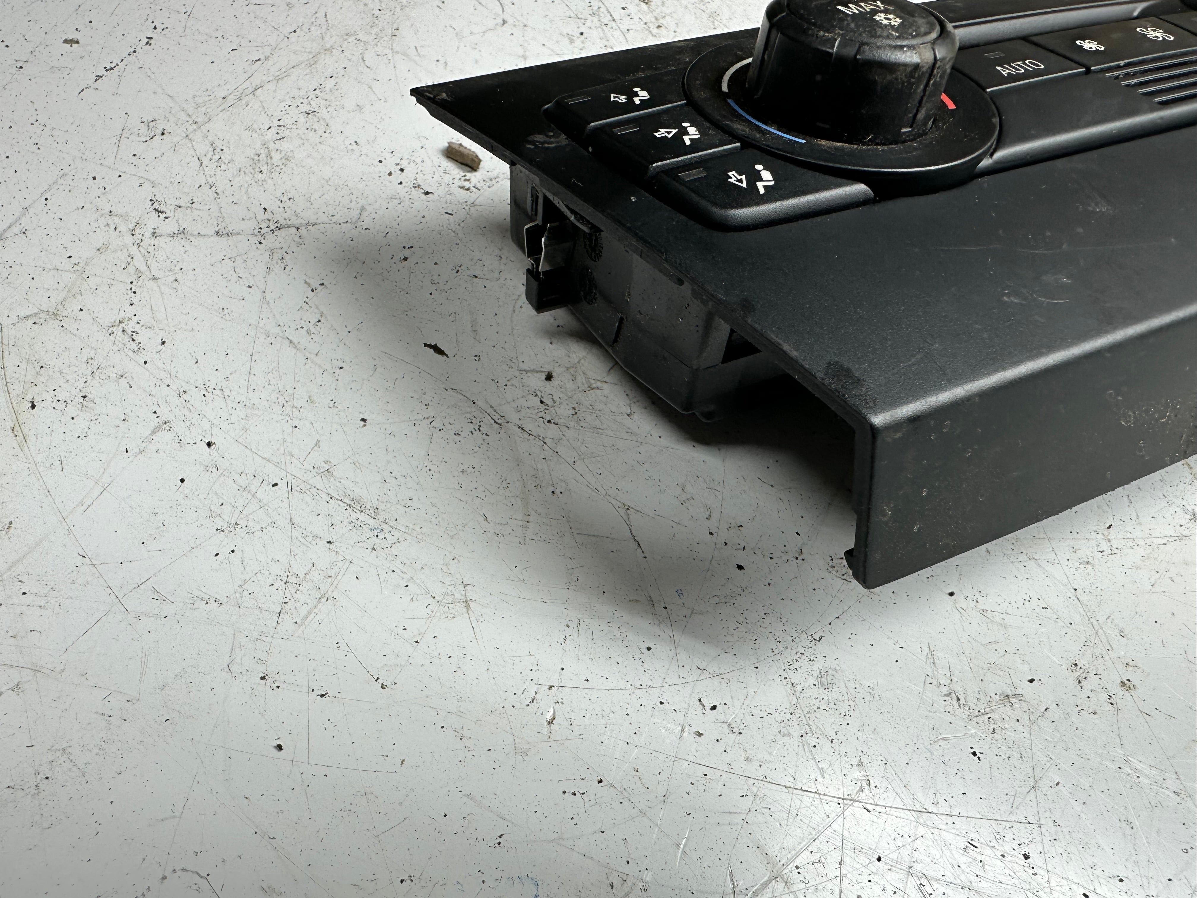 BMW 3 Series E90 Heater Climate Control Panel Switch (6983944) (6983944-01)