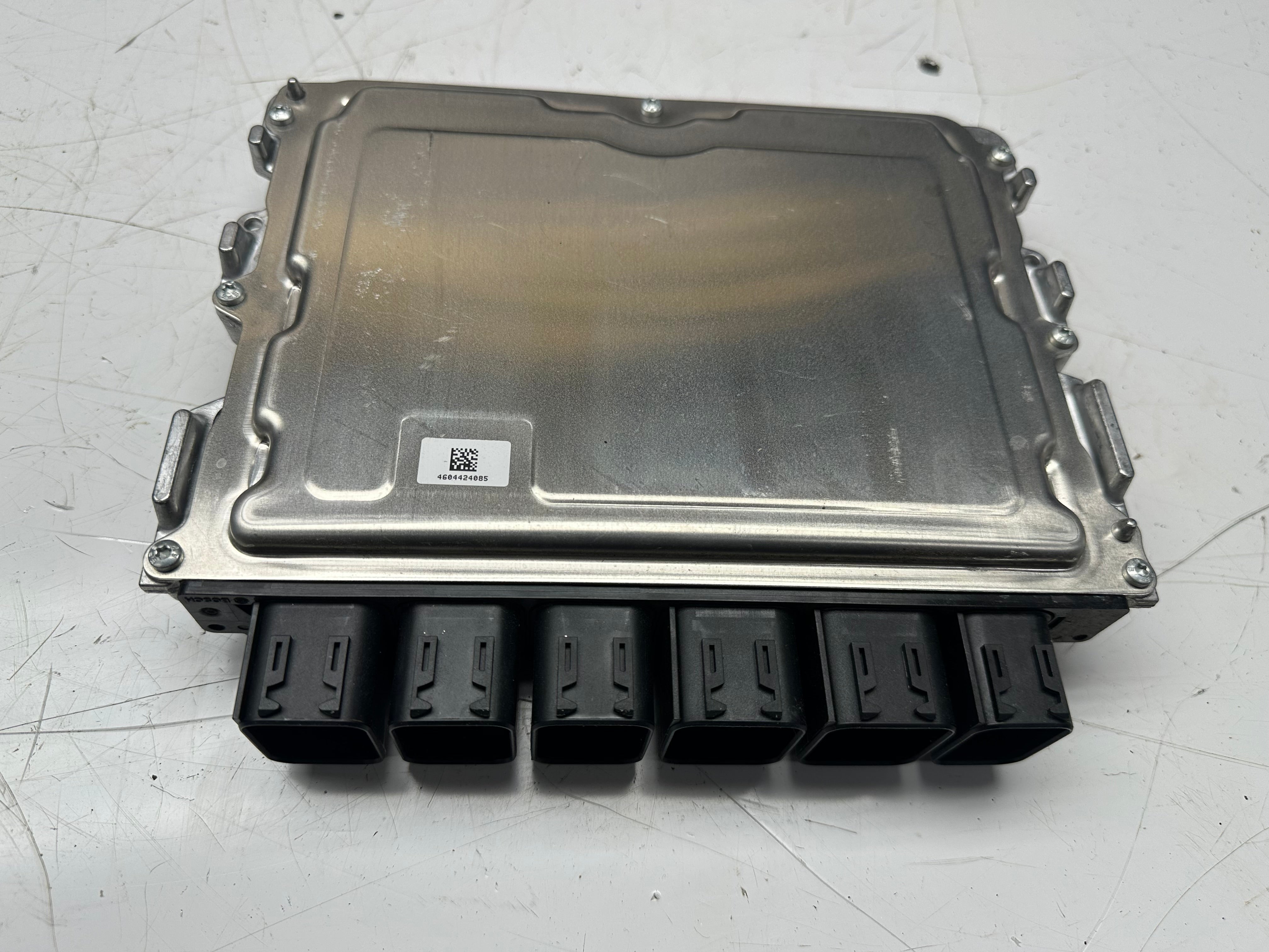 BMW 3 Series G20 Engine Control Unit (ECU) 2.0 Petrol 225kW 2024 (5A8F928-01)