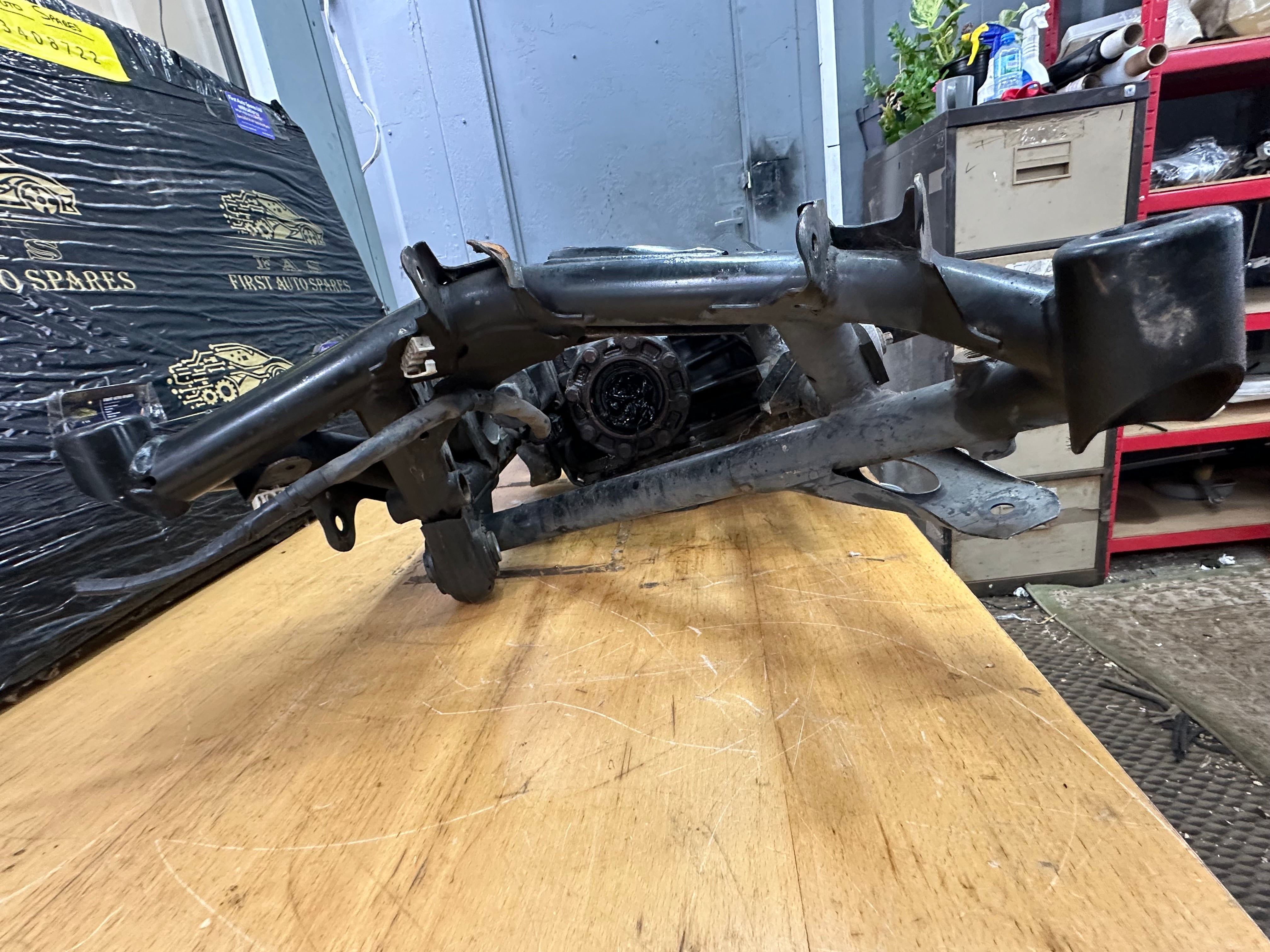 BMW M2 M3 M4 Rear Differential with Subframe Complete 3.46 Ratio LSD (8090473)