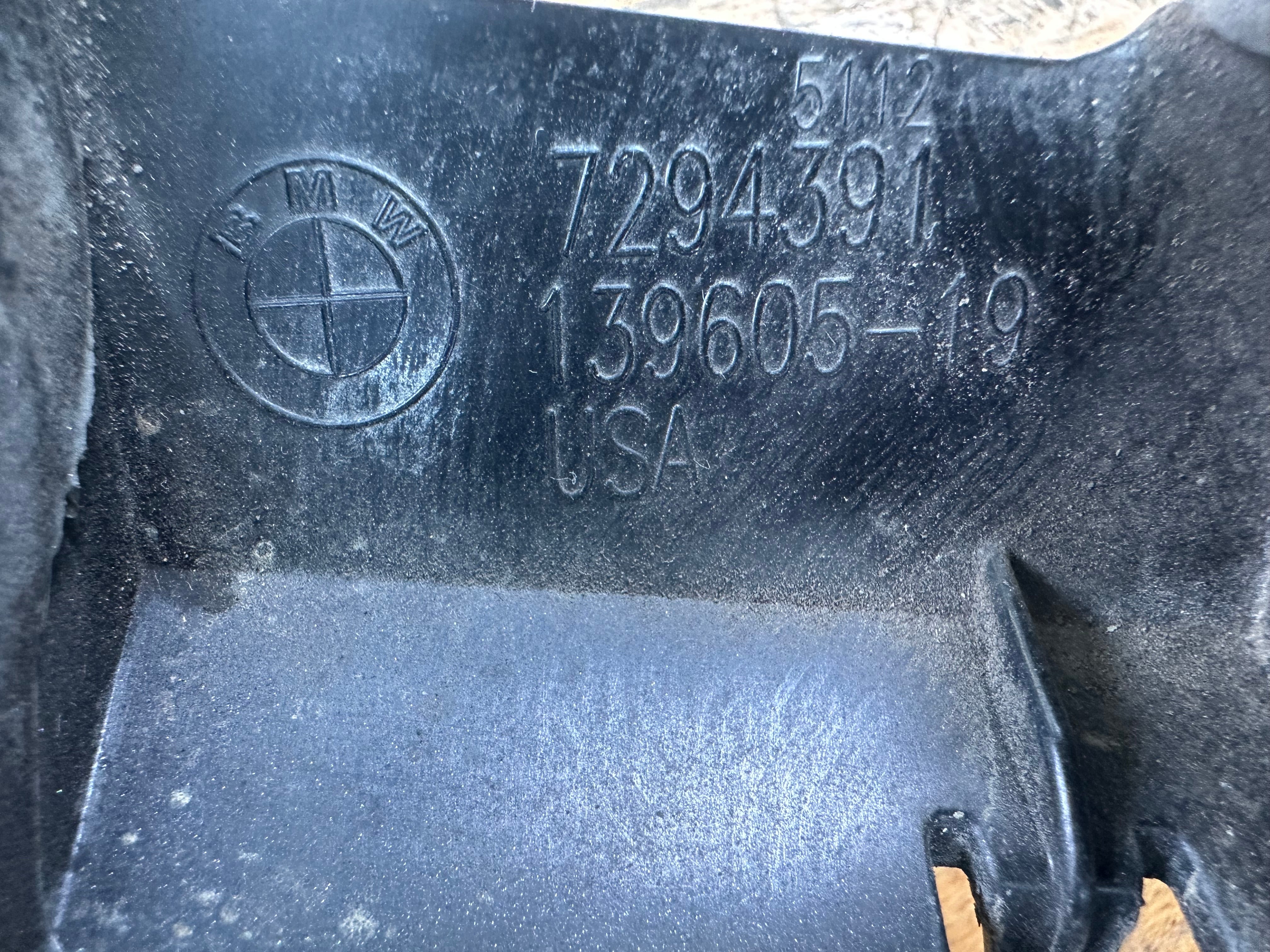 BMW X5 Series F15 Rear Bumper Centre Bracket Mount (7294391)