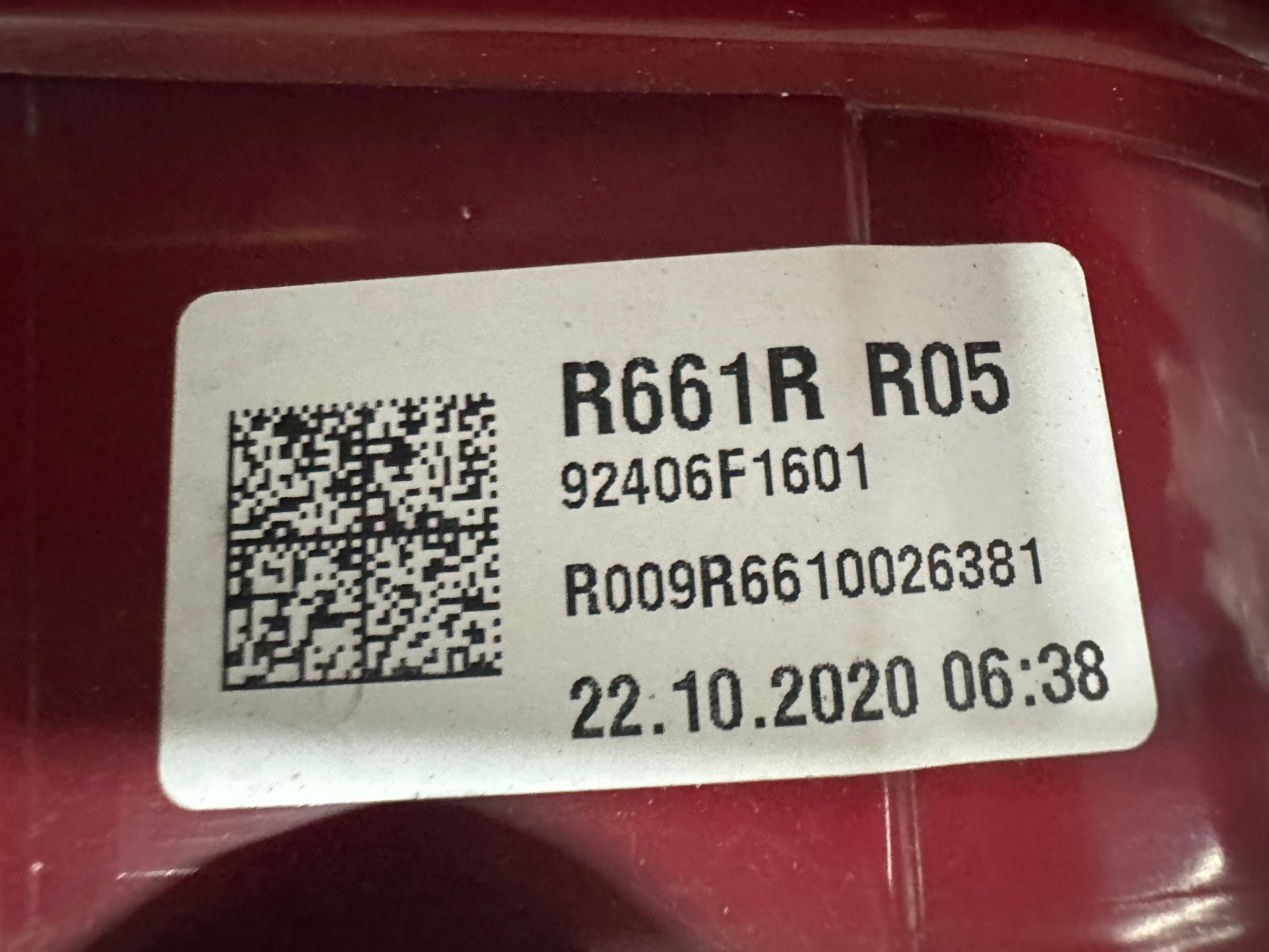 Kia Sportage GT Interior Rear Right Tail Light (92406F1601)