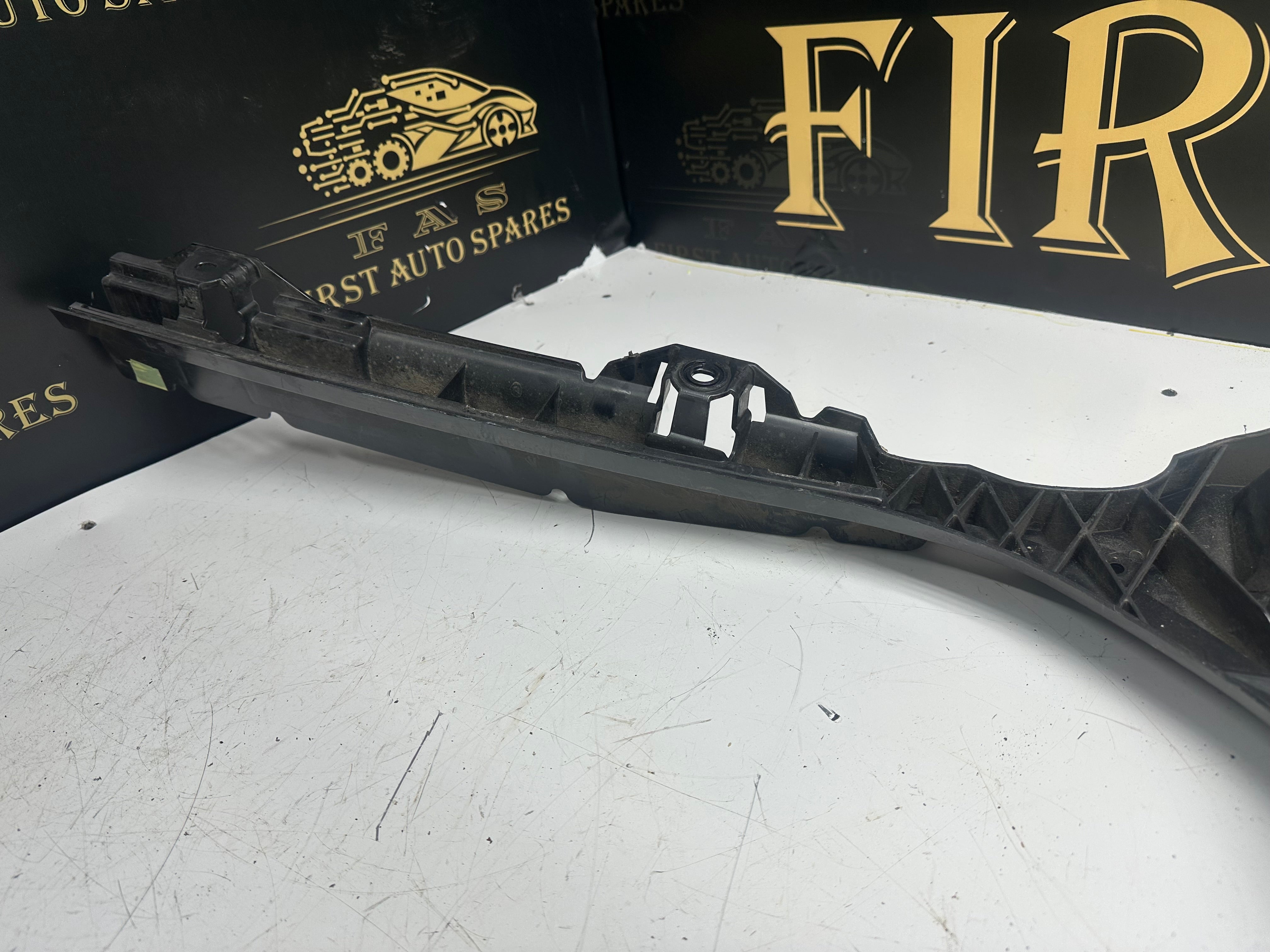 BMW 3 Series G21 Rear Bumper Bracket (158577 11 / 51127469366)