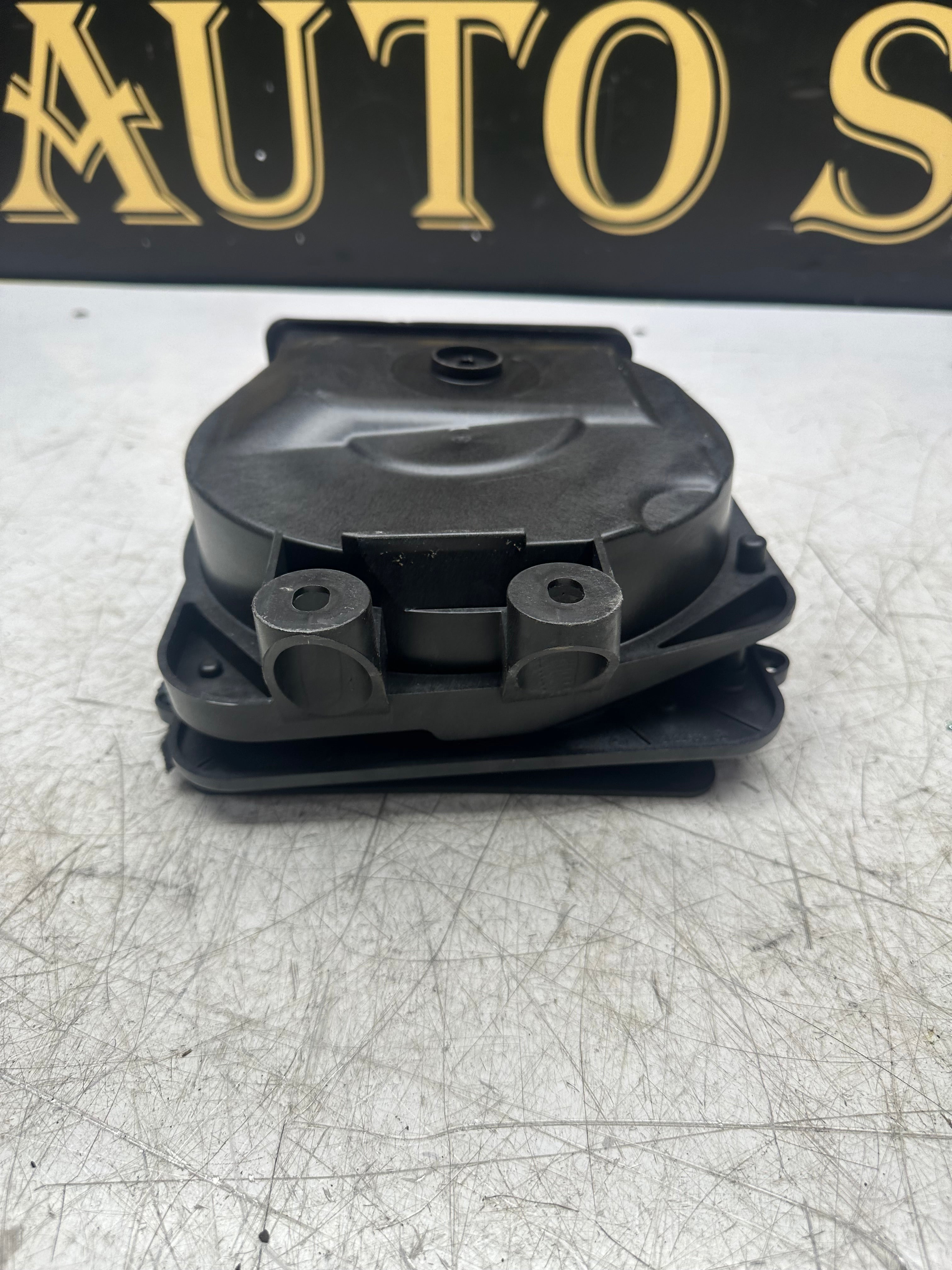 BMW 2 Series F45 Subwoofer Speaker 927599504  – 2014–2021