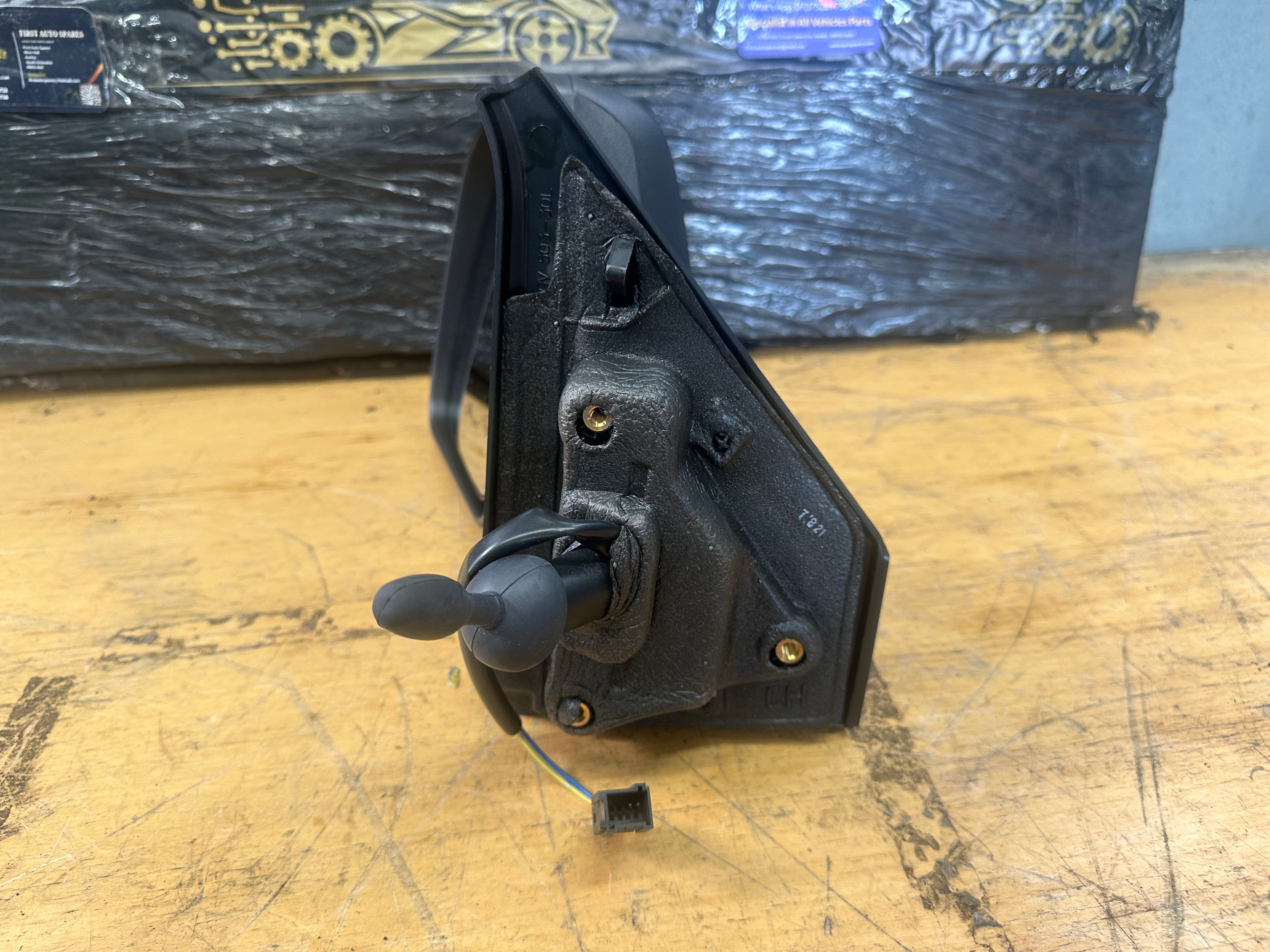 Fiat Doblo 2009–2022 Left Passenger’s Side Wing Mirror