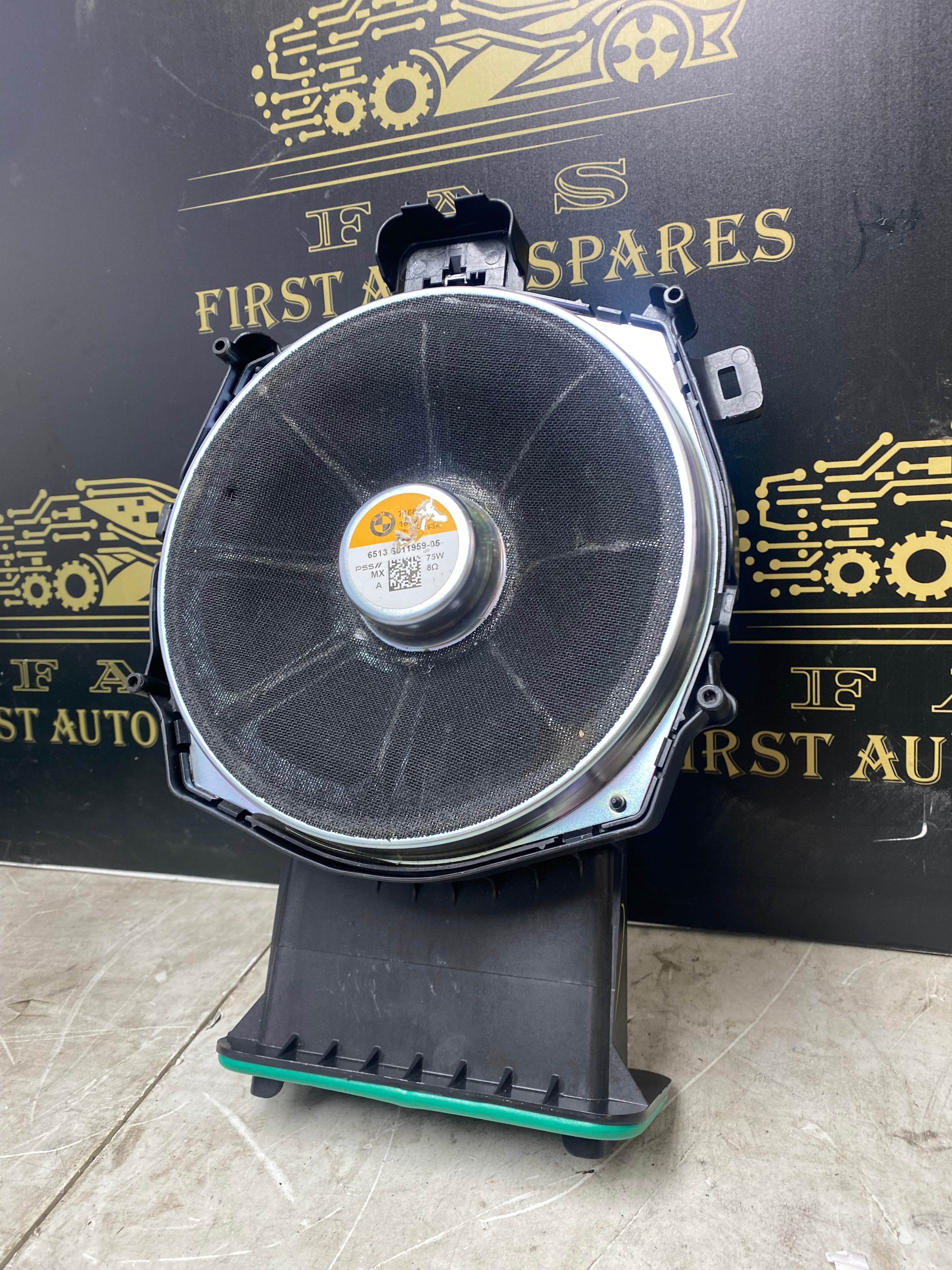 BMW X3 / X4 Subwoofer Speaker Harman Kardon 6811959