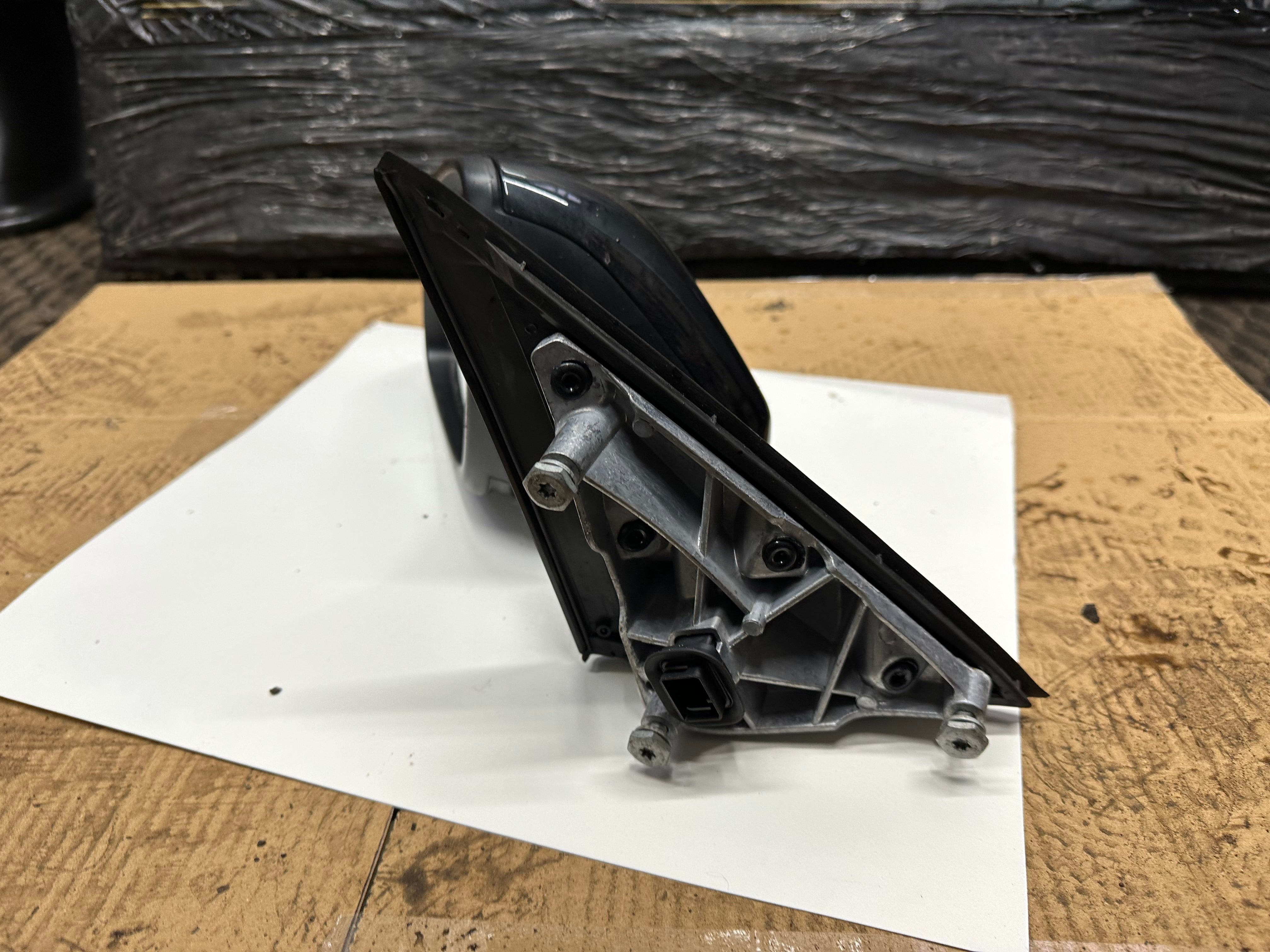 BMW X1 F48 2021  Left Passenger N/S Wing Mirror 5-Pin Plug (233656069)