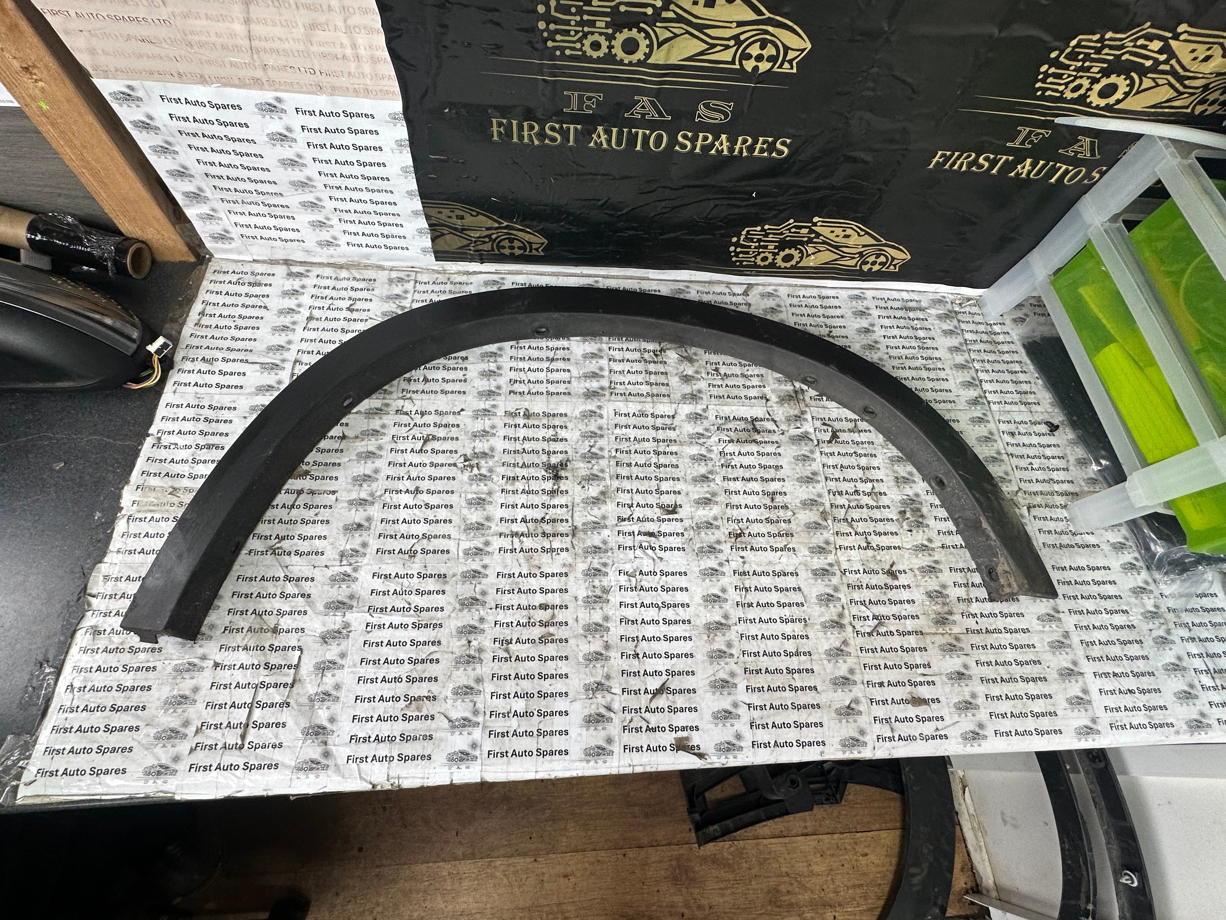 BMW X1 F48 Wheel Arch Wing Trim Rear Left (7332339)