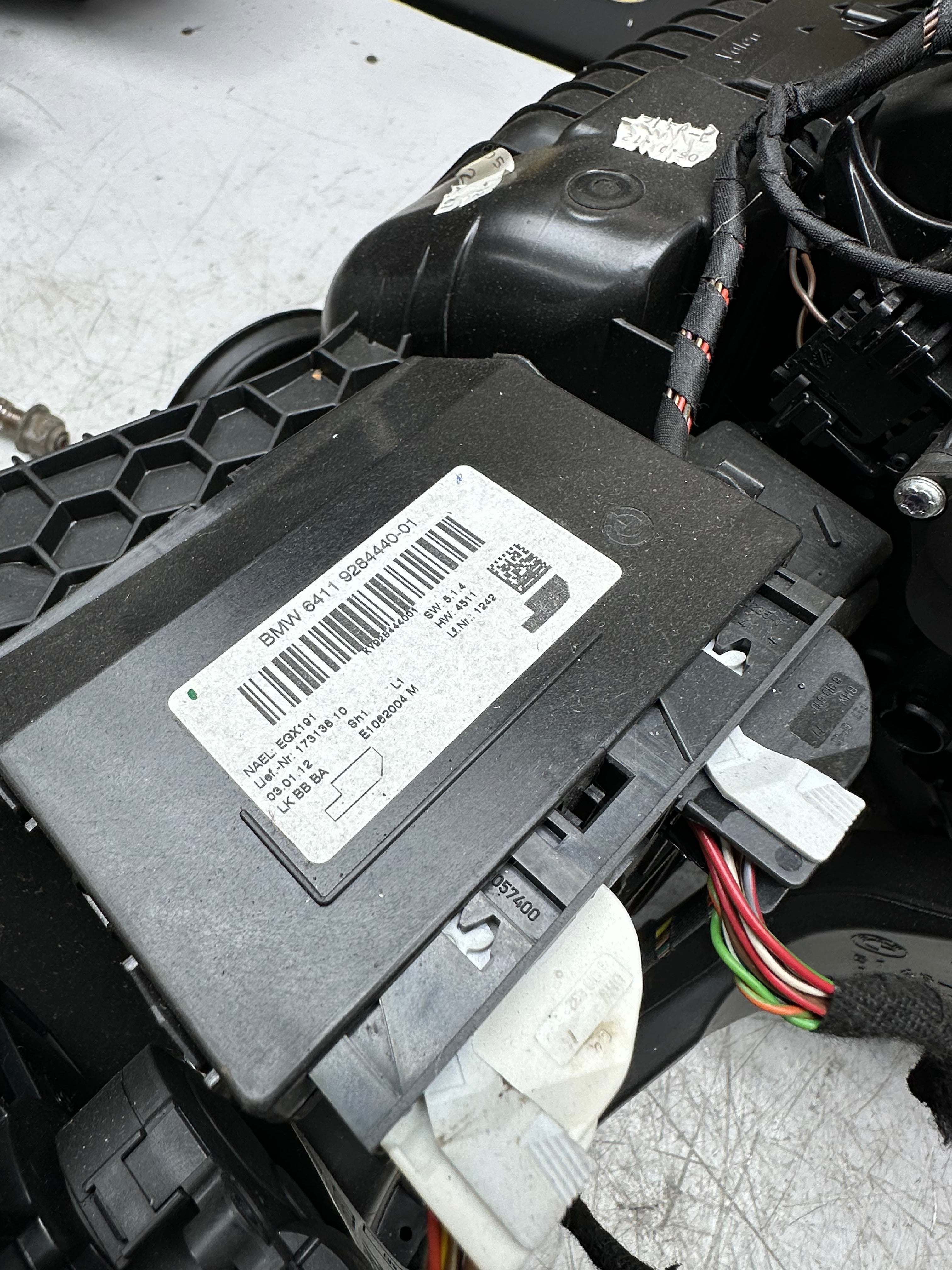 BMW 3 Series F30 / F31 320d Heater Matrix Box Complete (9296825/24540010)