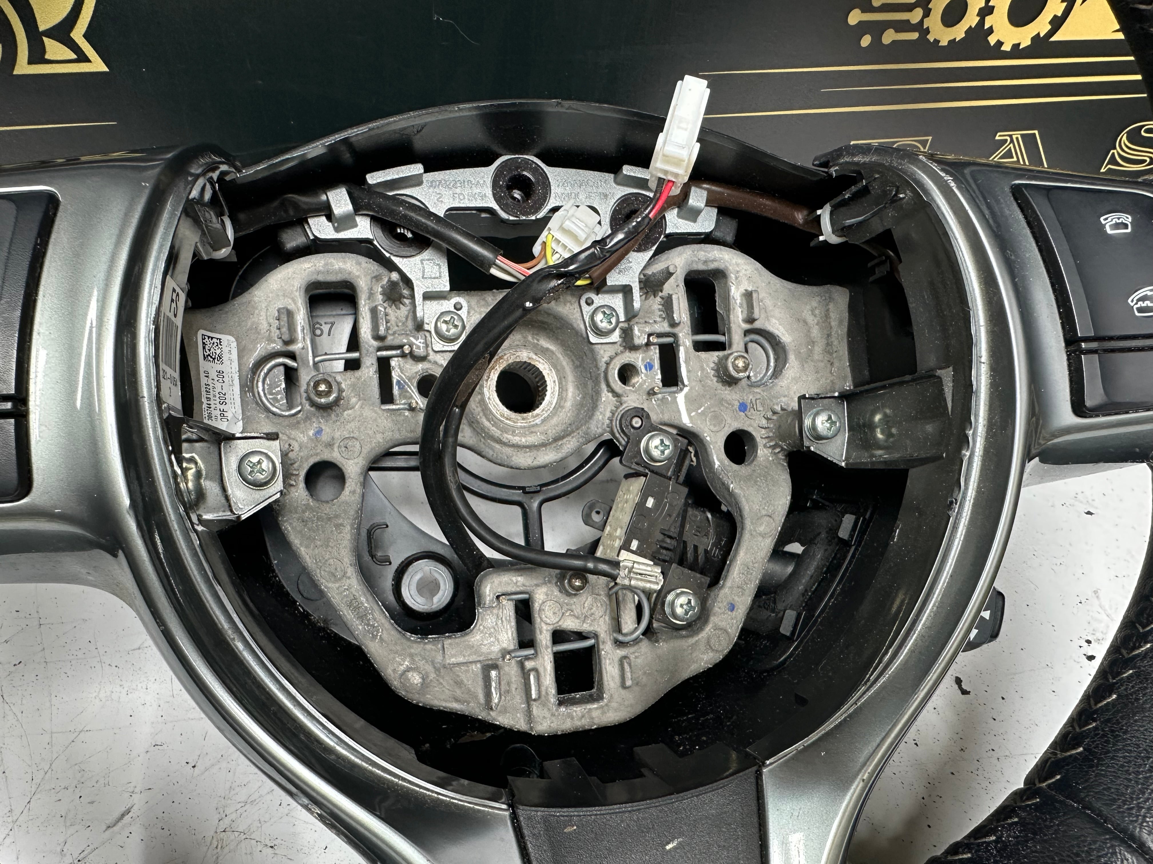 Toyota Yaris Steering Wheel (306744199B2S-AD) (45100-OD490C9) (306744181B2S-AD)