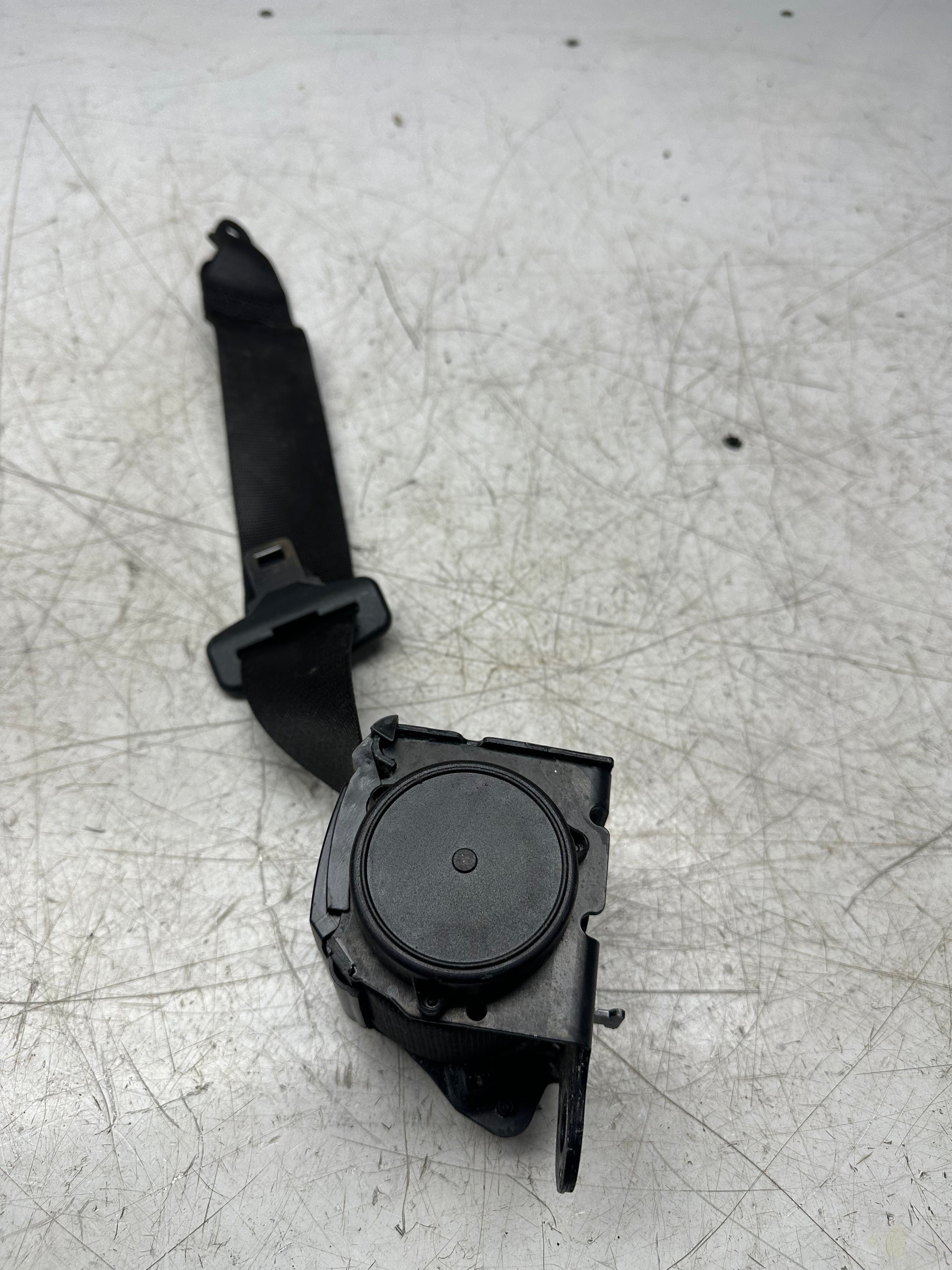 BMW 2 Series F22 Rear Seat Belt Left or Right Side 619185100E – 2013–2021