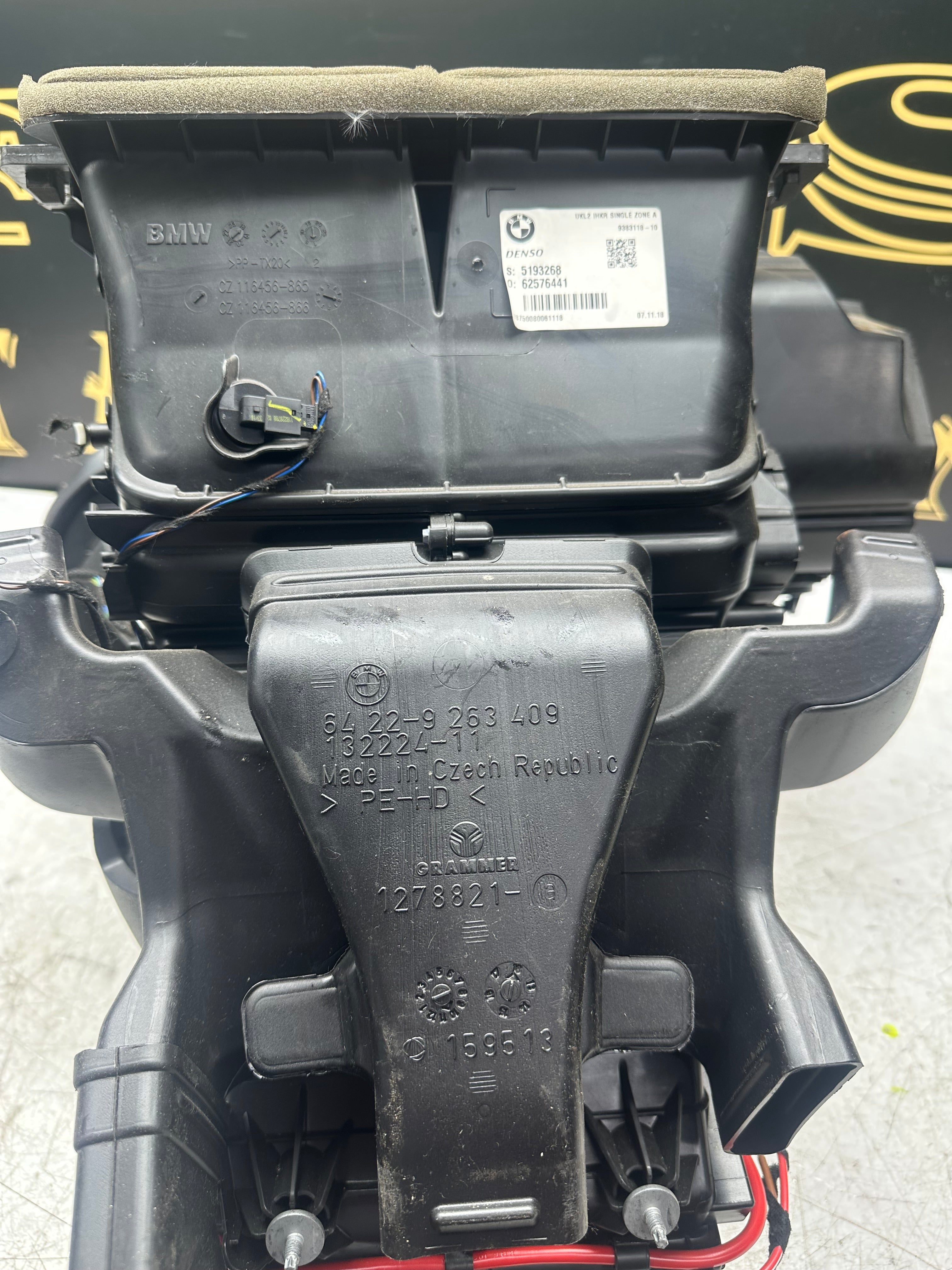 BMW F48/ MINI F60 Heater Box Housing Unit with Blower Motor 9383118 / 9263409