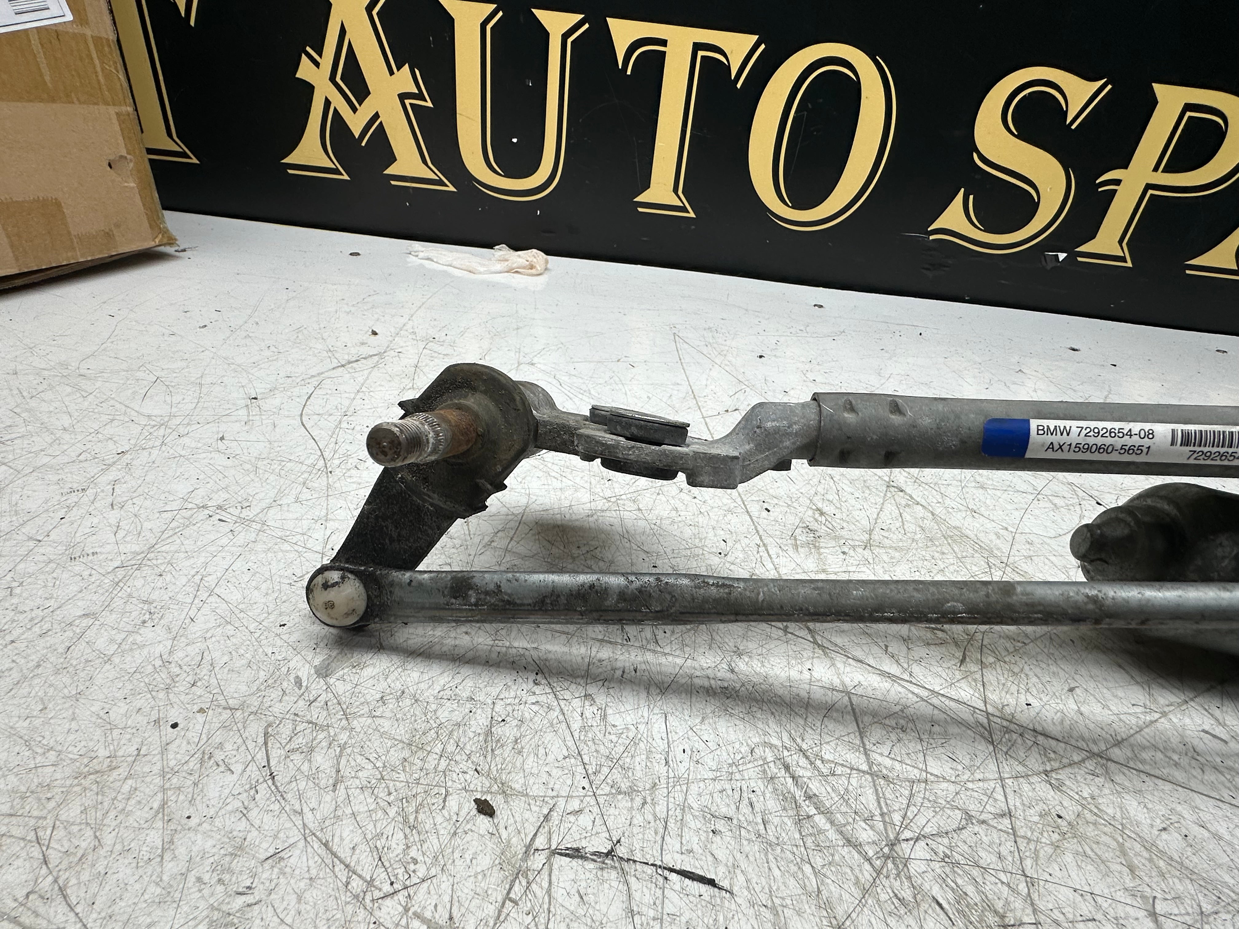 BMW X5 F15 xDrive M Sport Front Wiper Motor 2014–2018 (7292654-08)