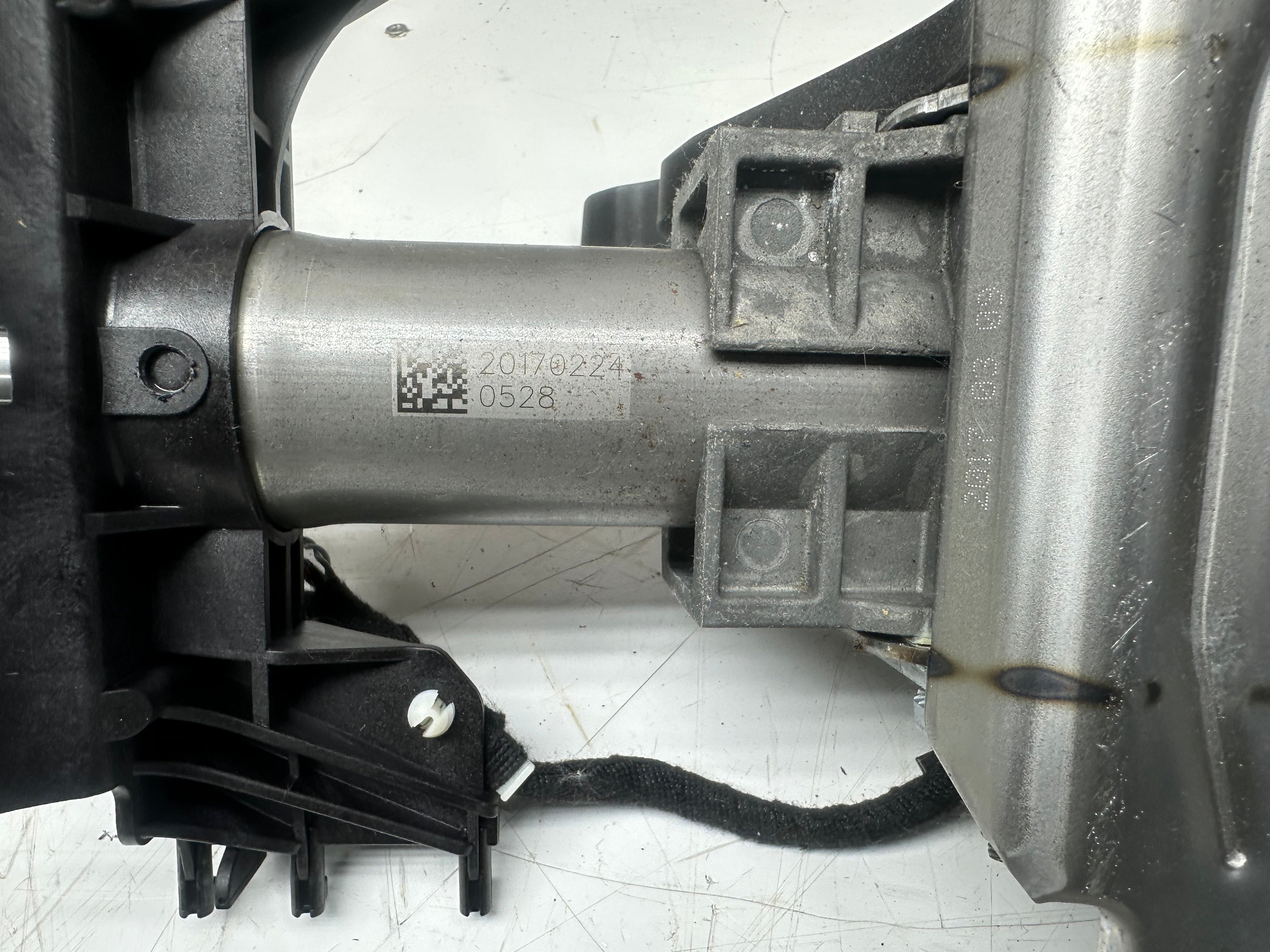 BMW 5 Series G30 Hybrid Steering Column (LS 6867225 07)