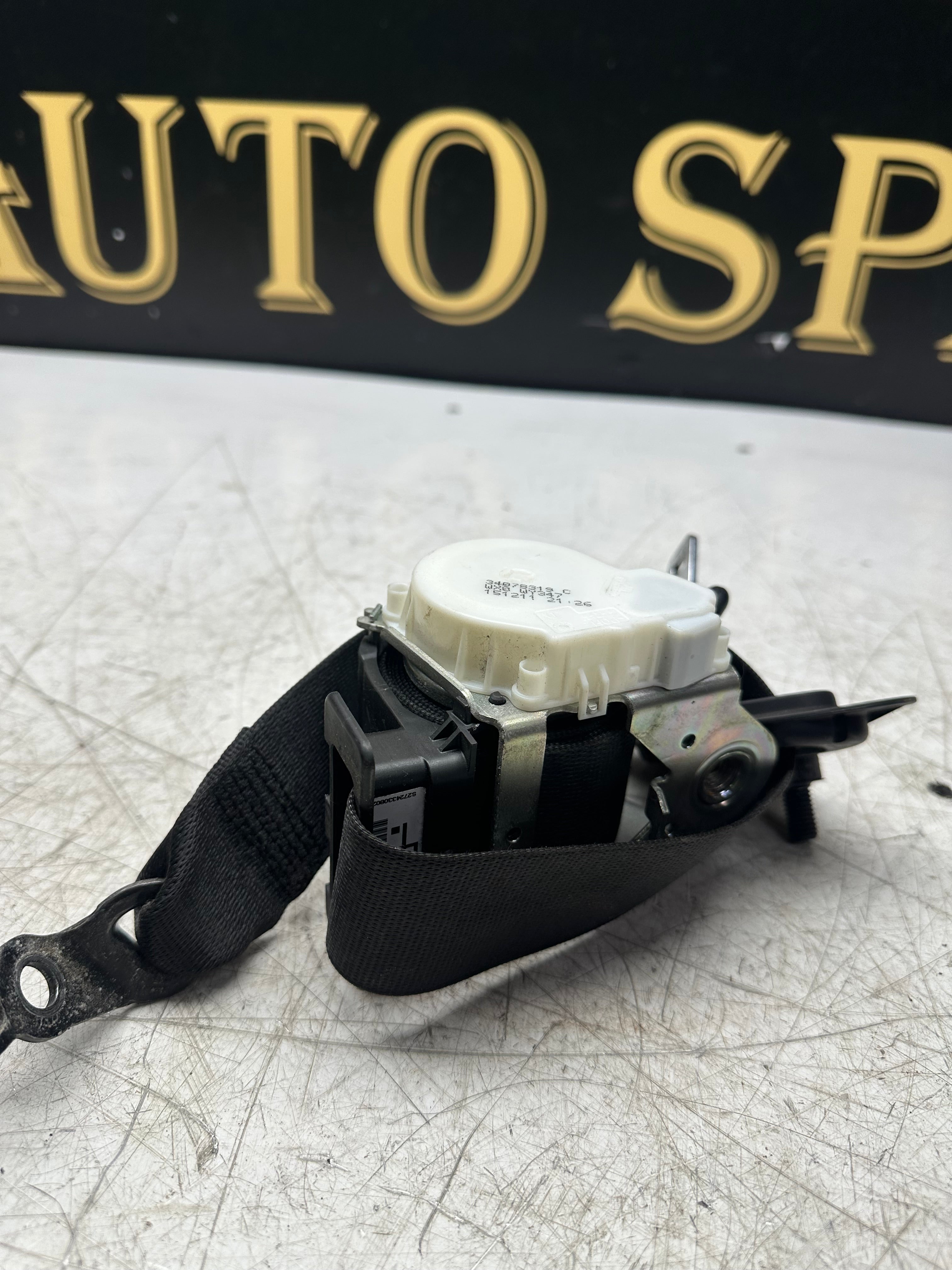 BMW 1 Series F20 / F21 Front Seat Belt – Left Passenger Side (34078319C)