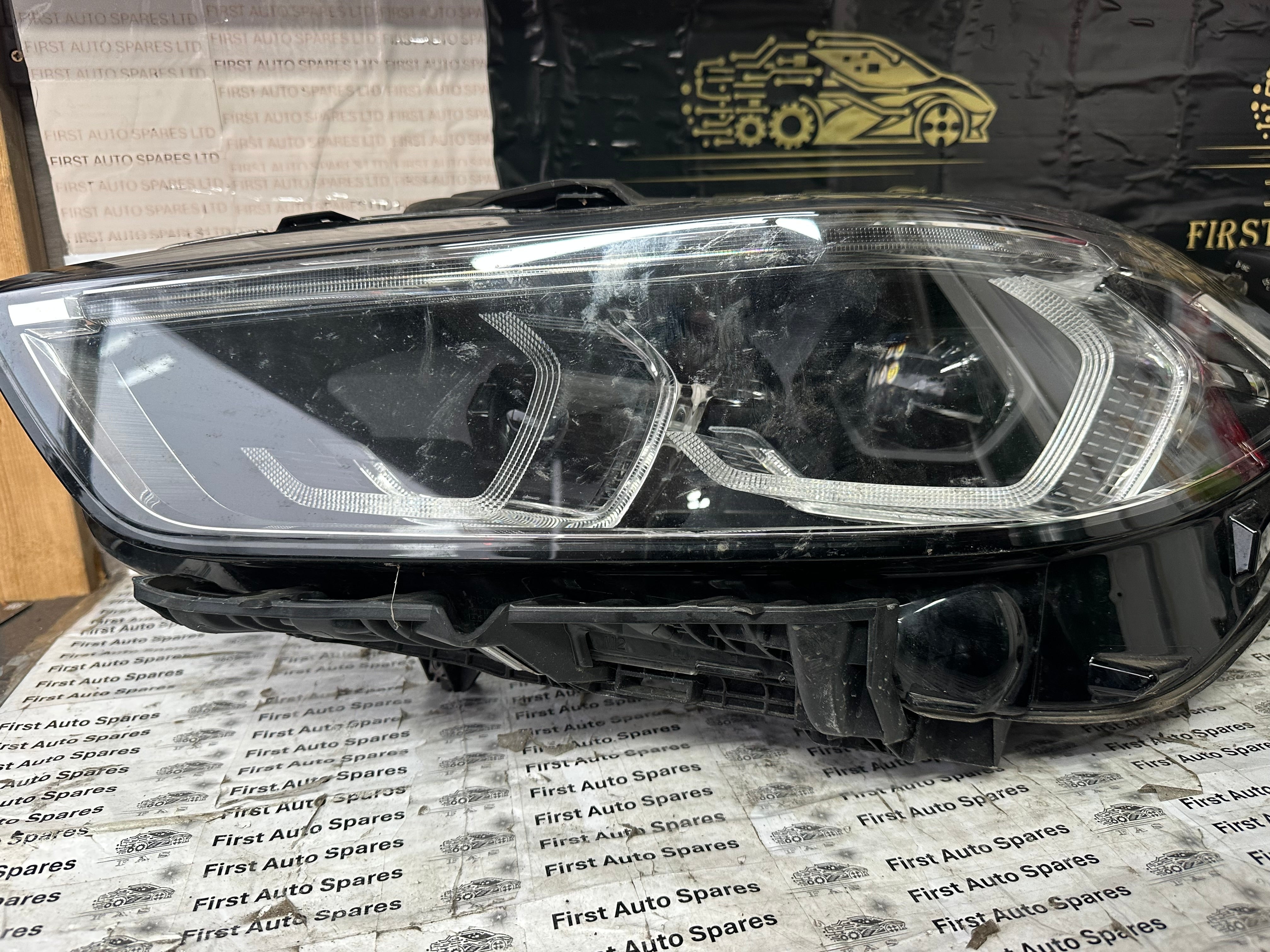BMW 1 Series F40 LED Headlight Left Passenger N/S (9448097) (90182784)