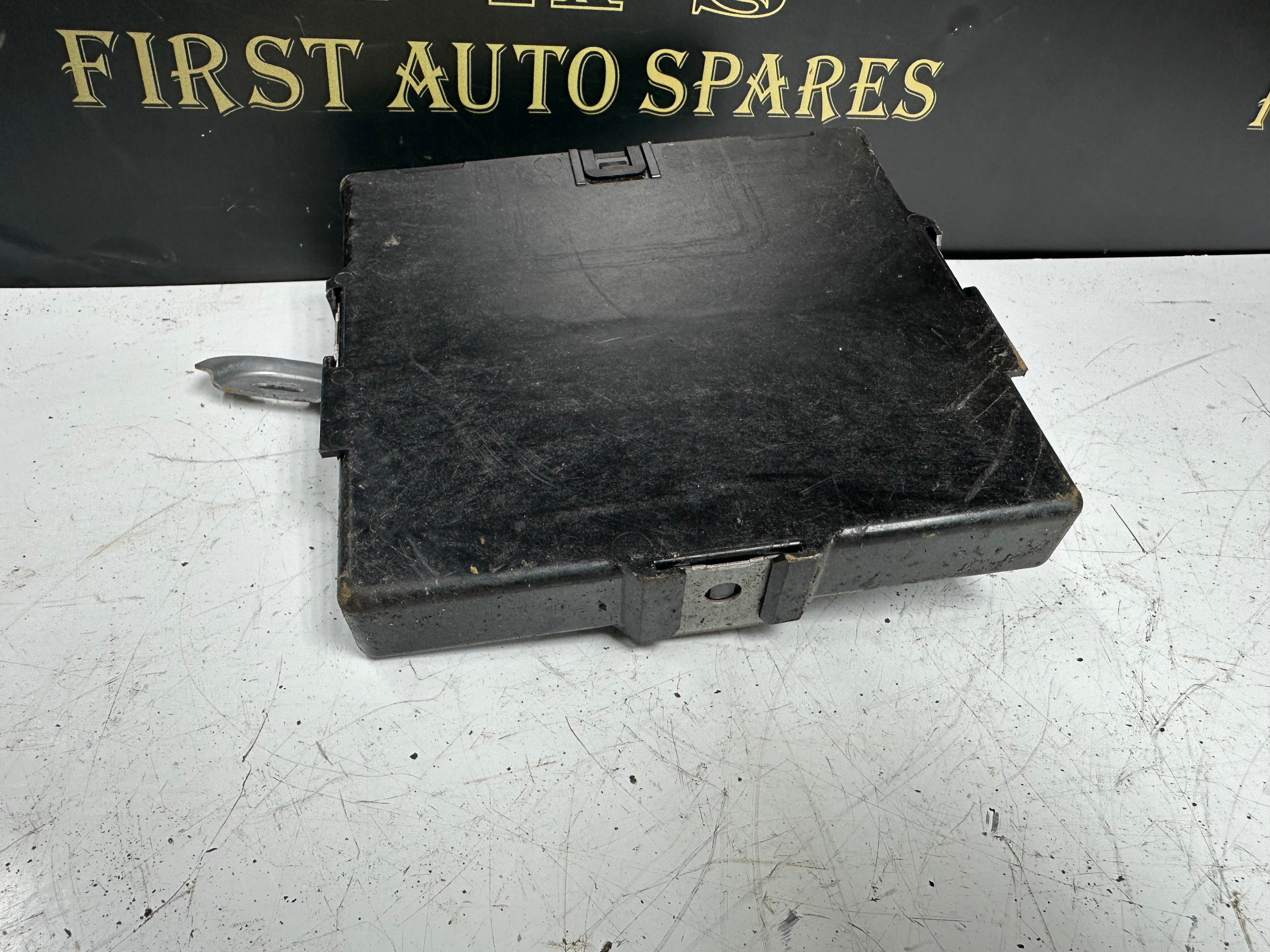 Toyota Auris Hybrid Vehicle Control (89981-02060)(MB285000-4150)