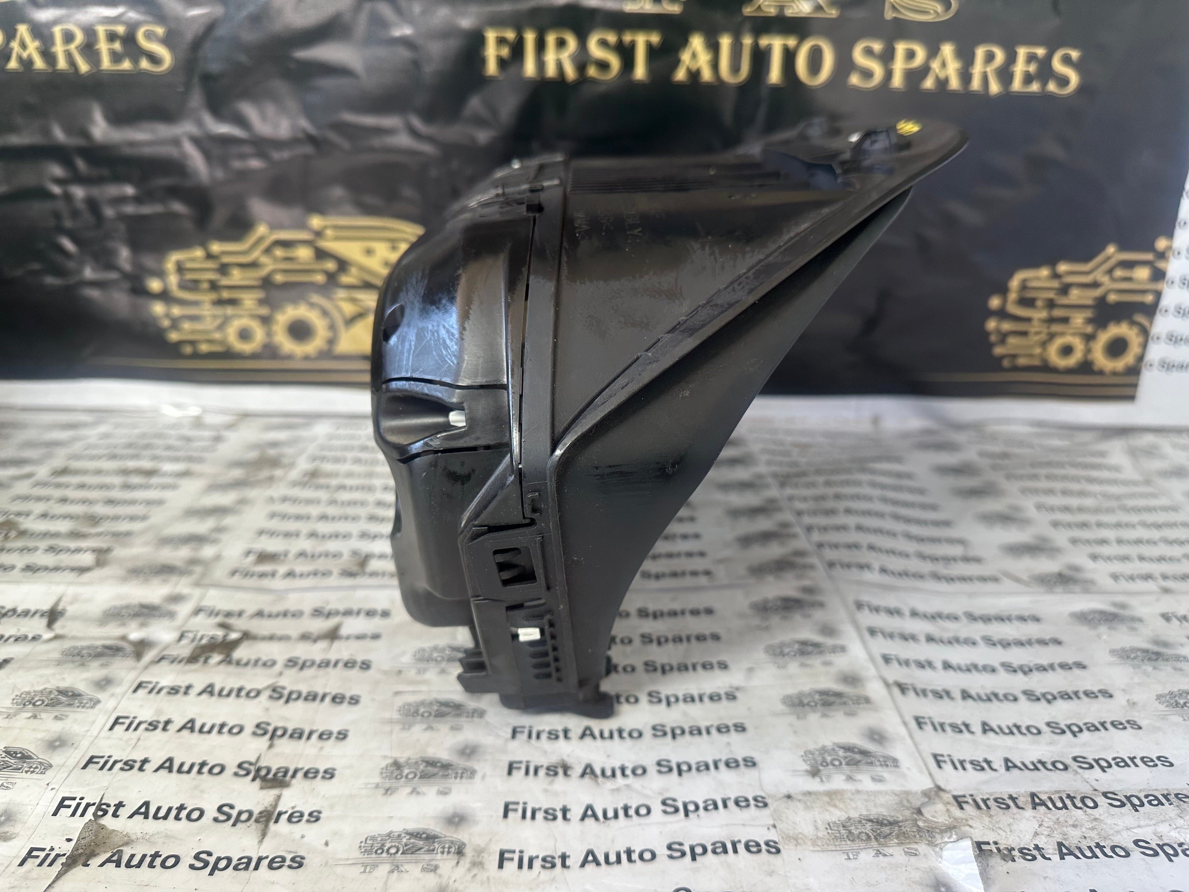 BMW 1 Series F20 F21 Speedometer Instrument Cluster 9287465 (2360029-04)