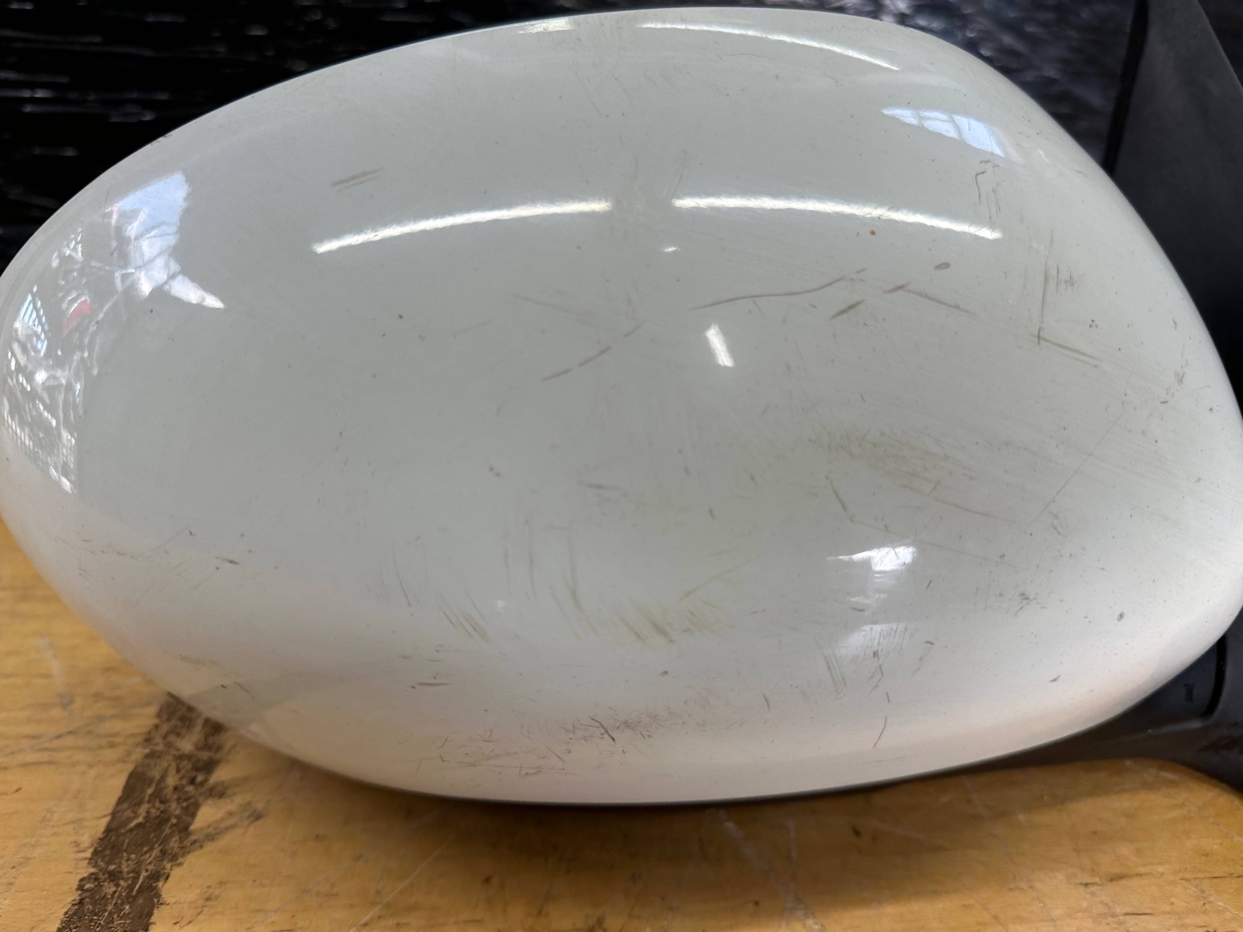 Nissan Juke F15 2010-2019 Right Driver’s Wing Mirror in White (Z33301) (023362)