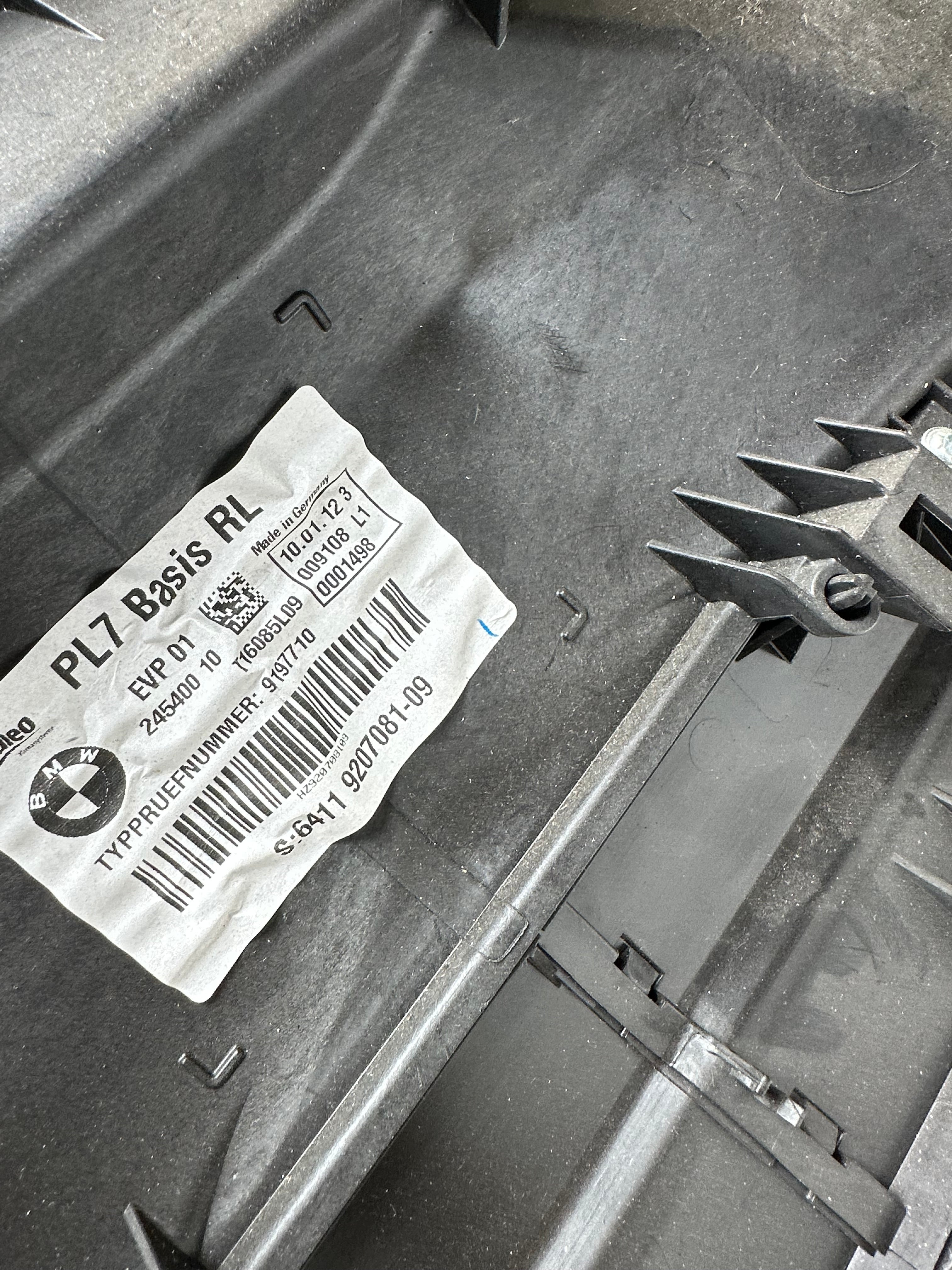 BMW 3 Series F30 / F31 320d Heater Matrix Box Complete (9296825/24540010)