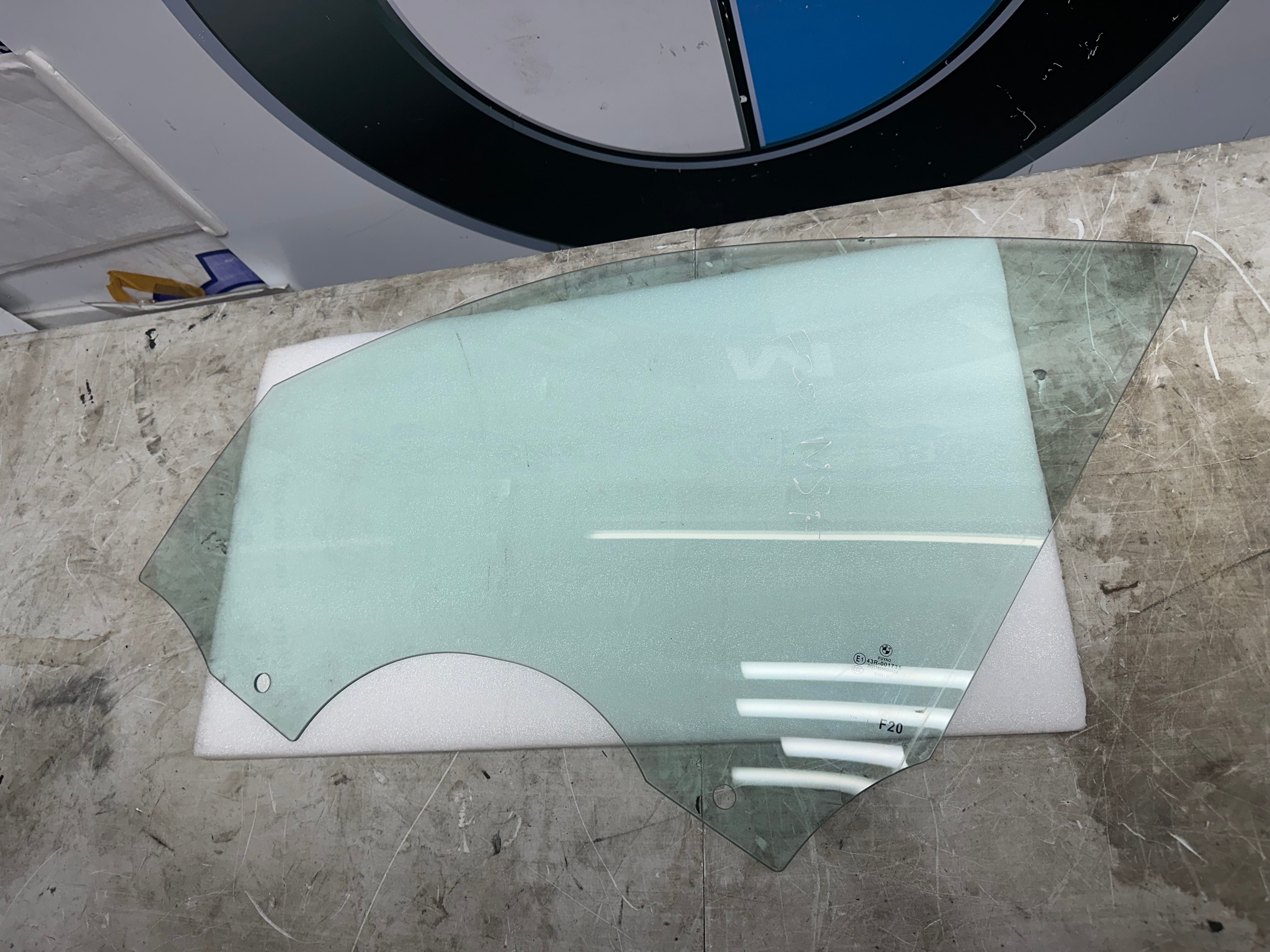 BMW 1 Series F20 Left Front Door Glass – 2011–2019