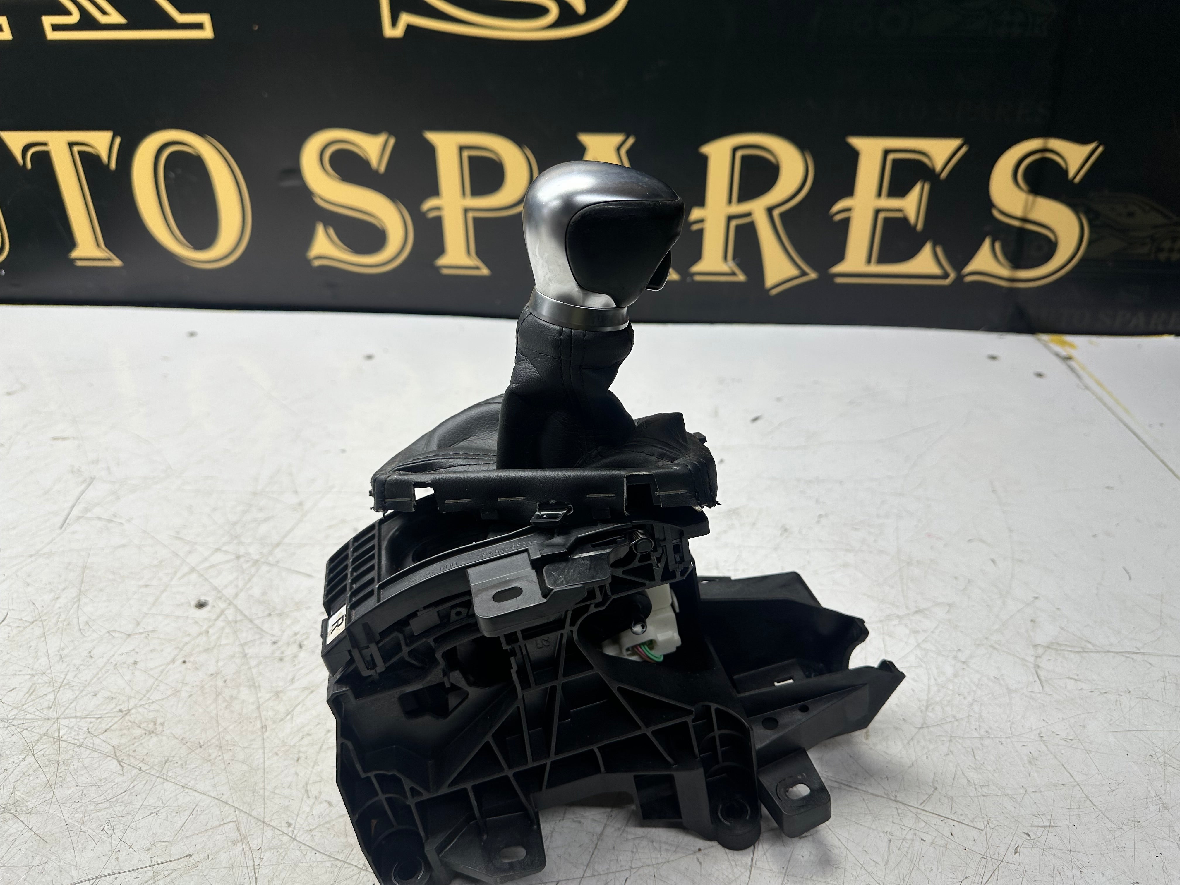 Toyota C-HR 2016-23 Gear Selector Shifter Mechanism (75G591-RHD)