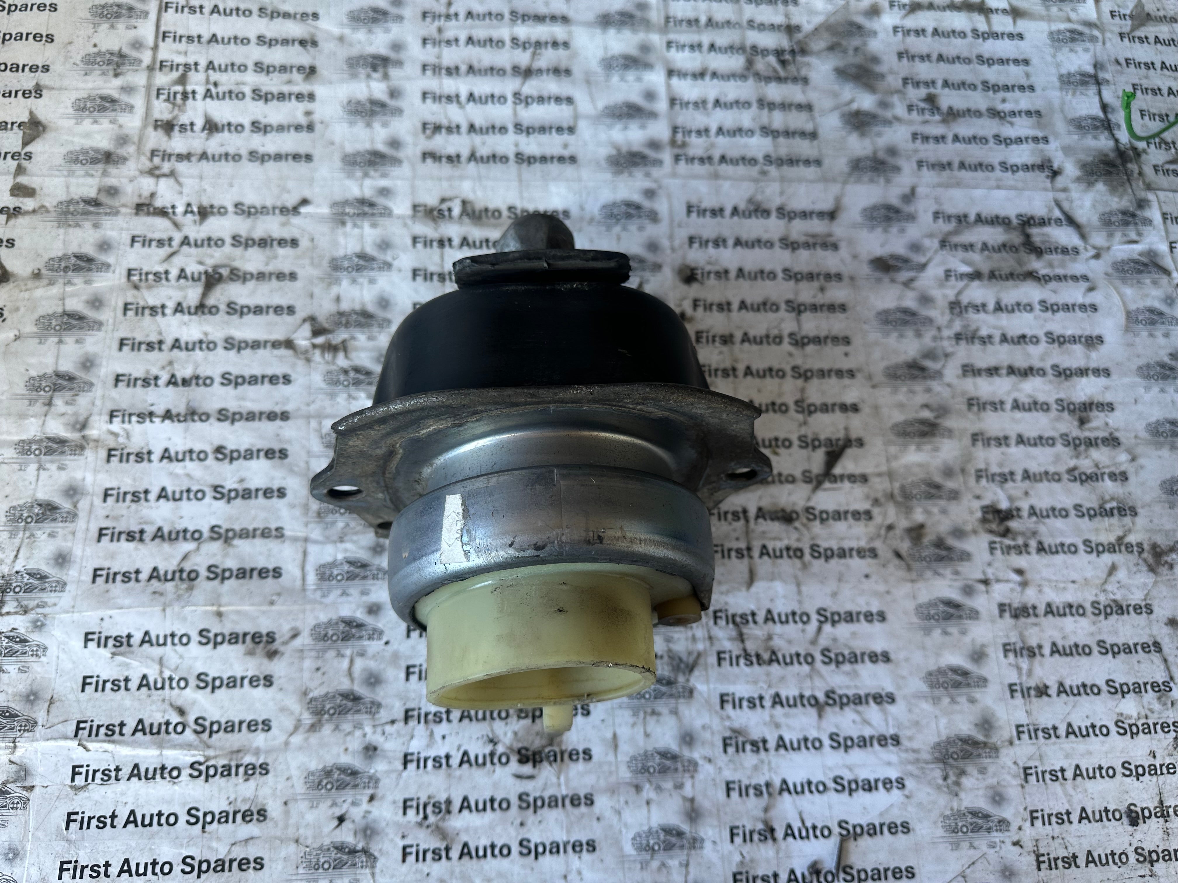 BMW X5 F15 Front Left Passenger Engine Mount (160042-12) (P685310401)