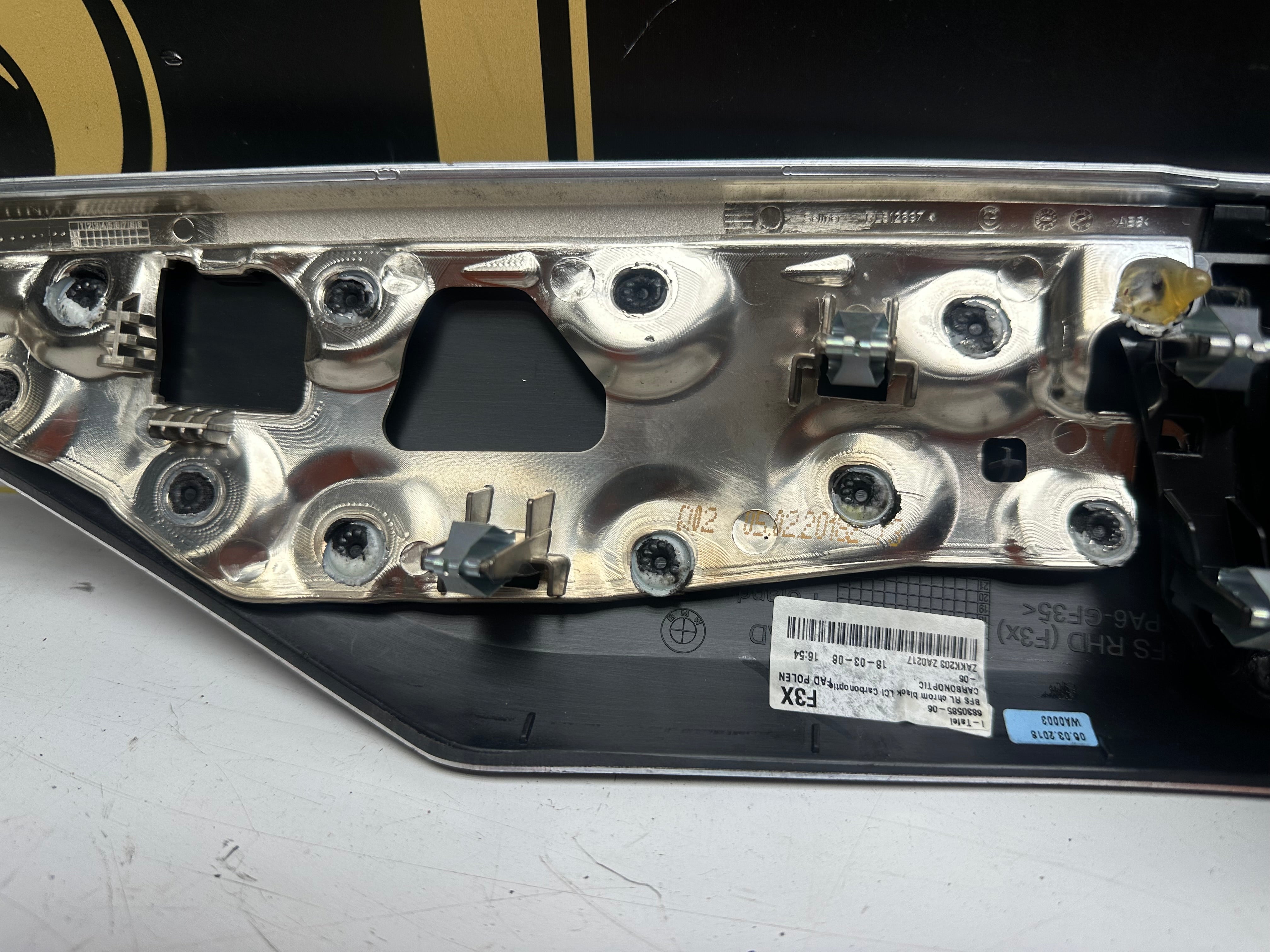 BMW 3 Series F30 Dashboard Centre Air Vent & Trim Cover (6830585)
