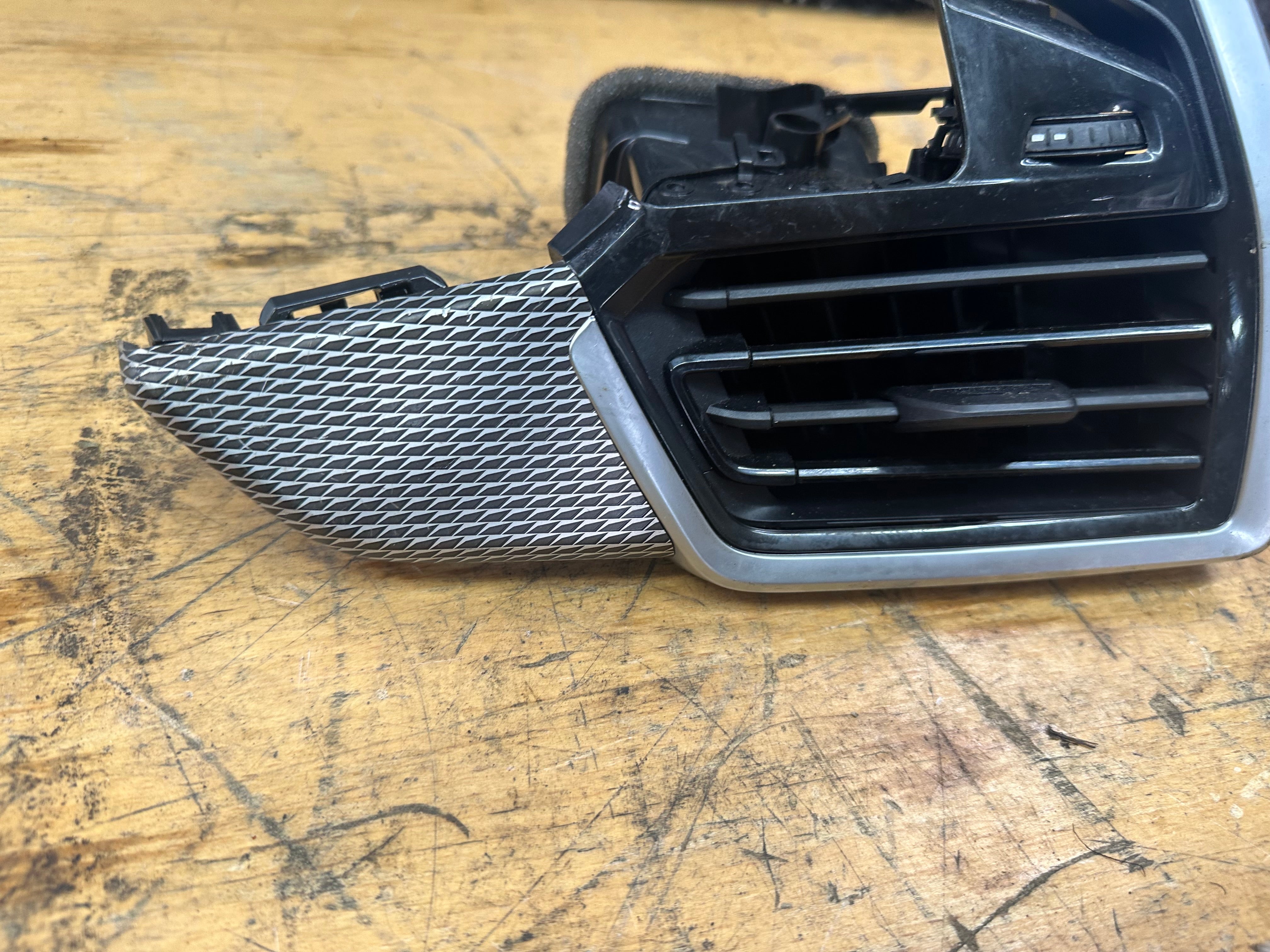 BMW X5 Series G05 2019-2023 Air Vent Right Driver Side Front (21828910) (939947112)