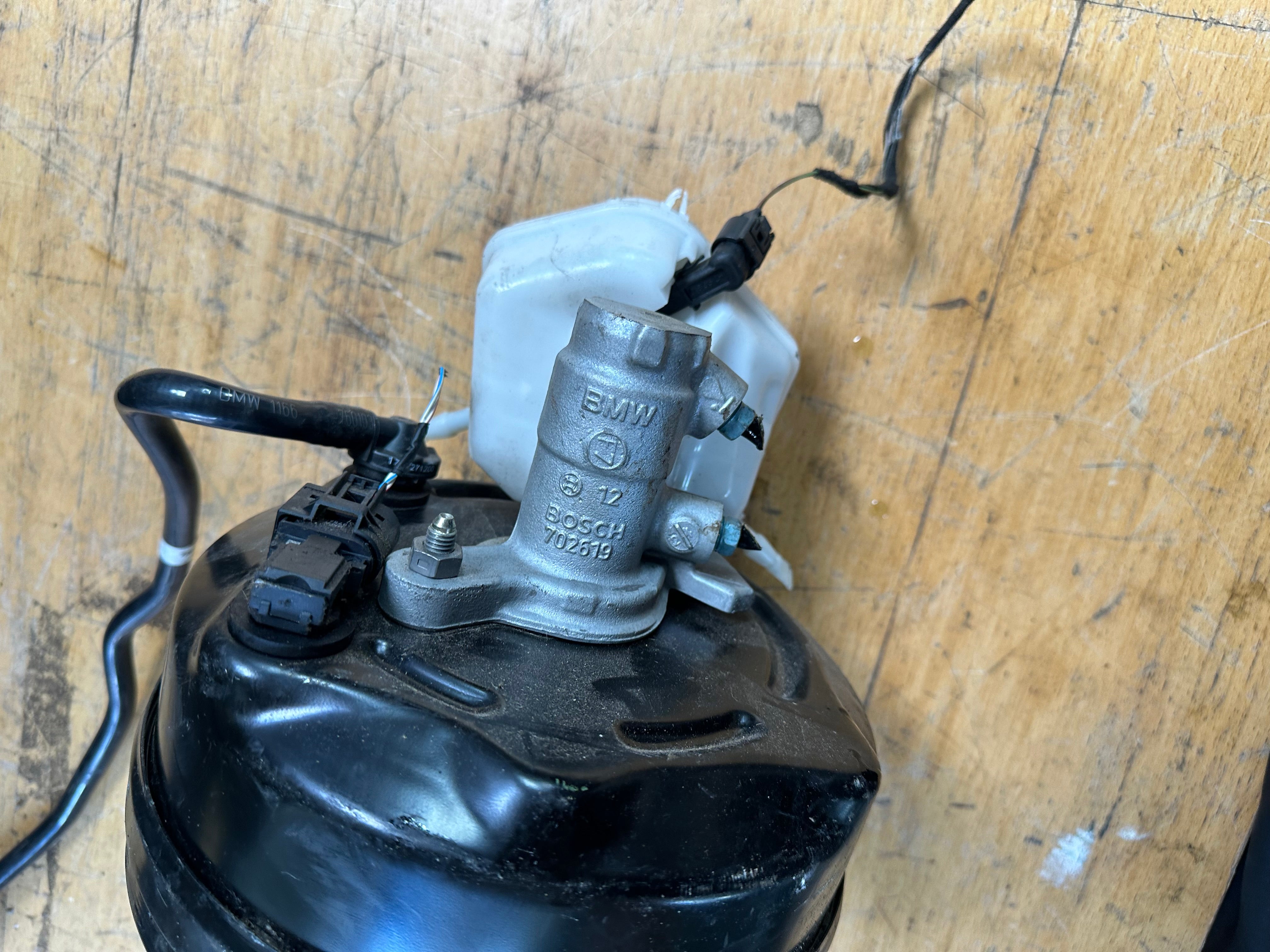 BMW 3 Series F30 2.0 B48 Servo & Master Cylinder (29 6855846 05)
