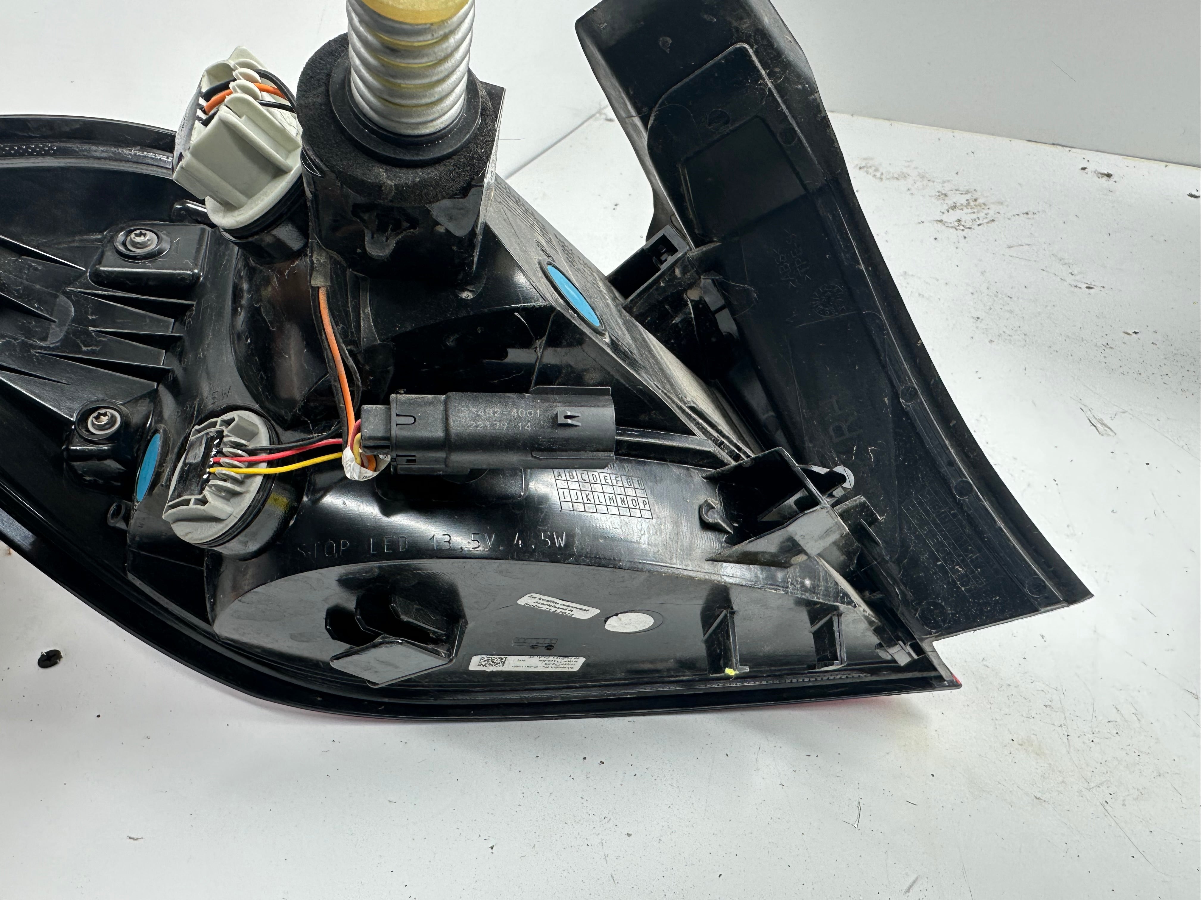 Ford Fiesta 2022-2024 Right Rear Tail Light LED (00223072-02) (N1BB-13404-BA)