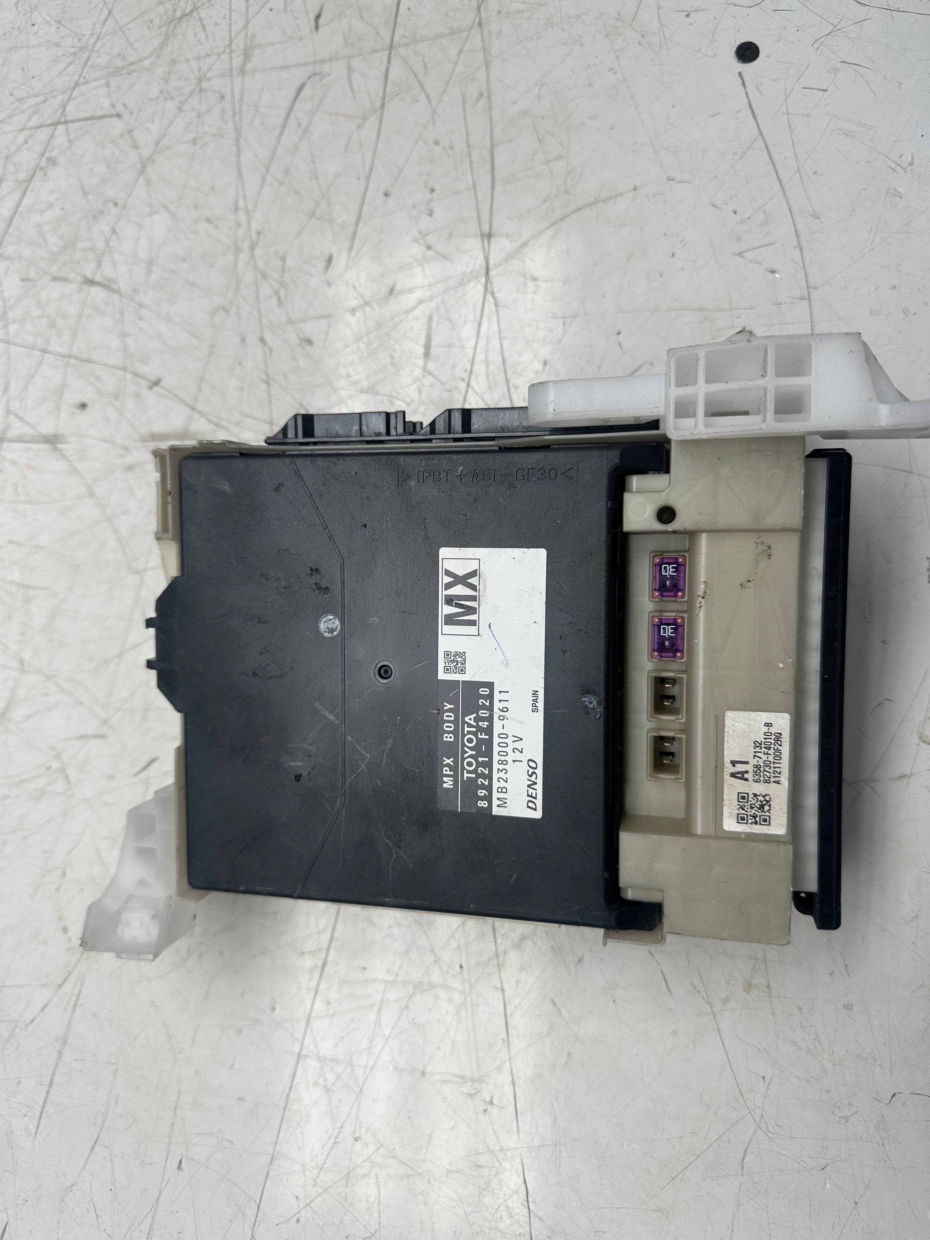 Toyota C-HR 2016–2019 Body Control Module 1.8 Hybrid (89221F4020)