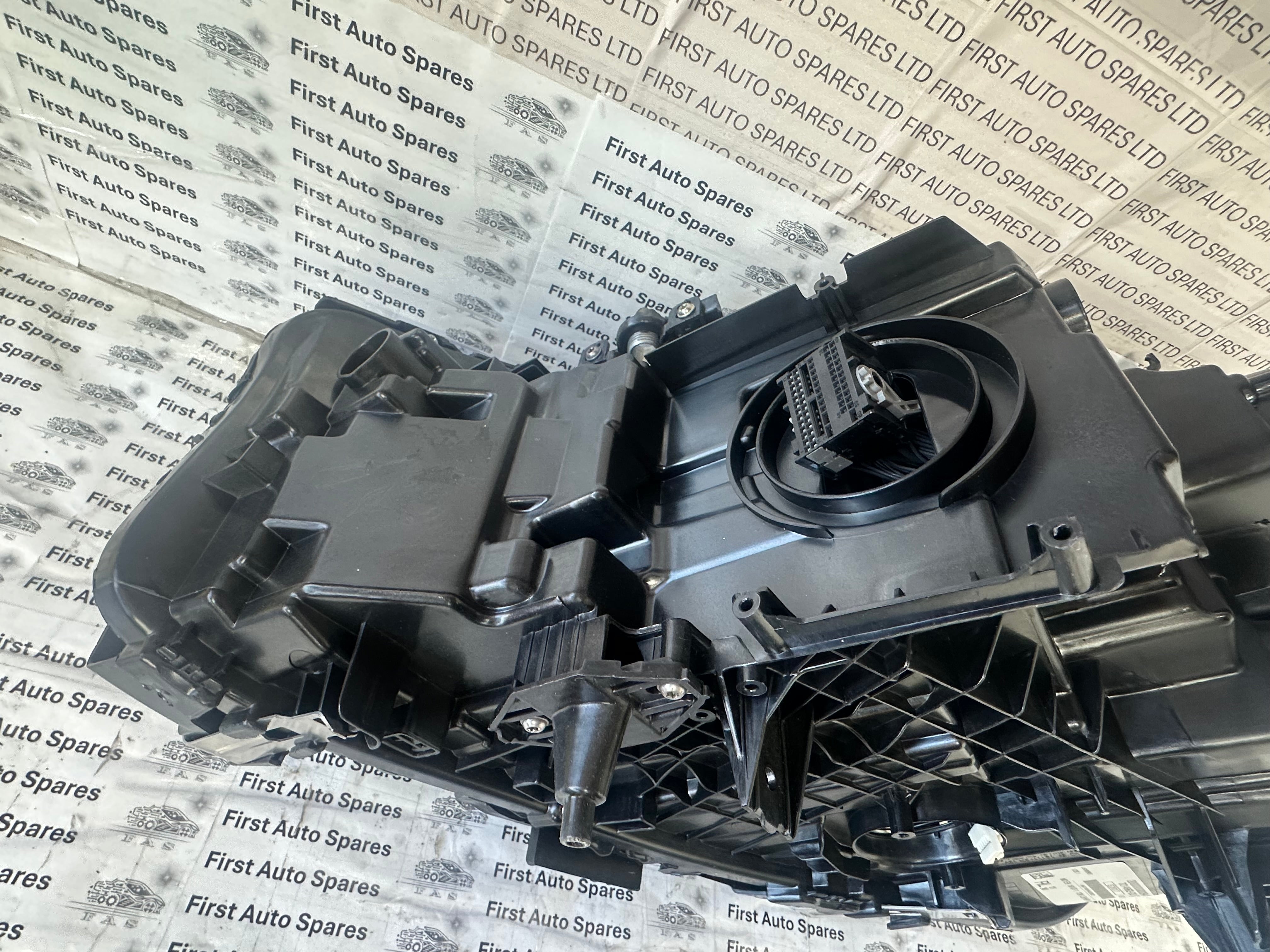BMW 5 Series Adaptive LED Right Headlight G30 G31 F90 (7214962-02)