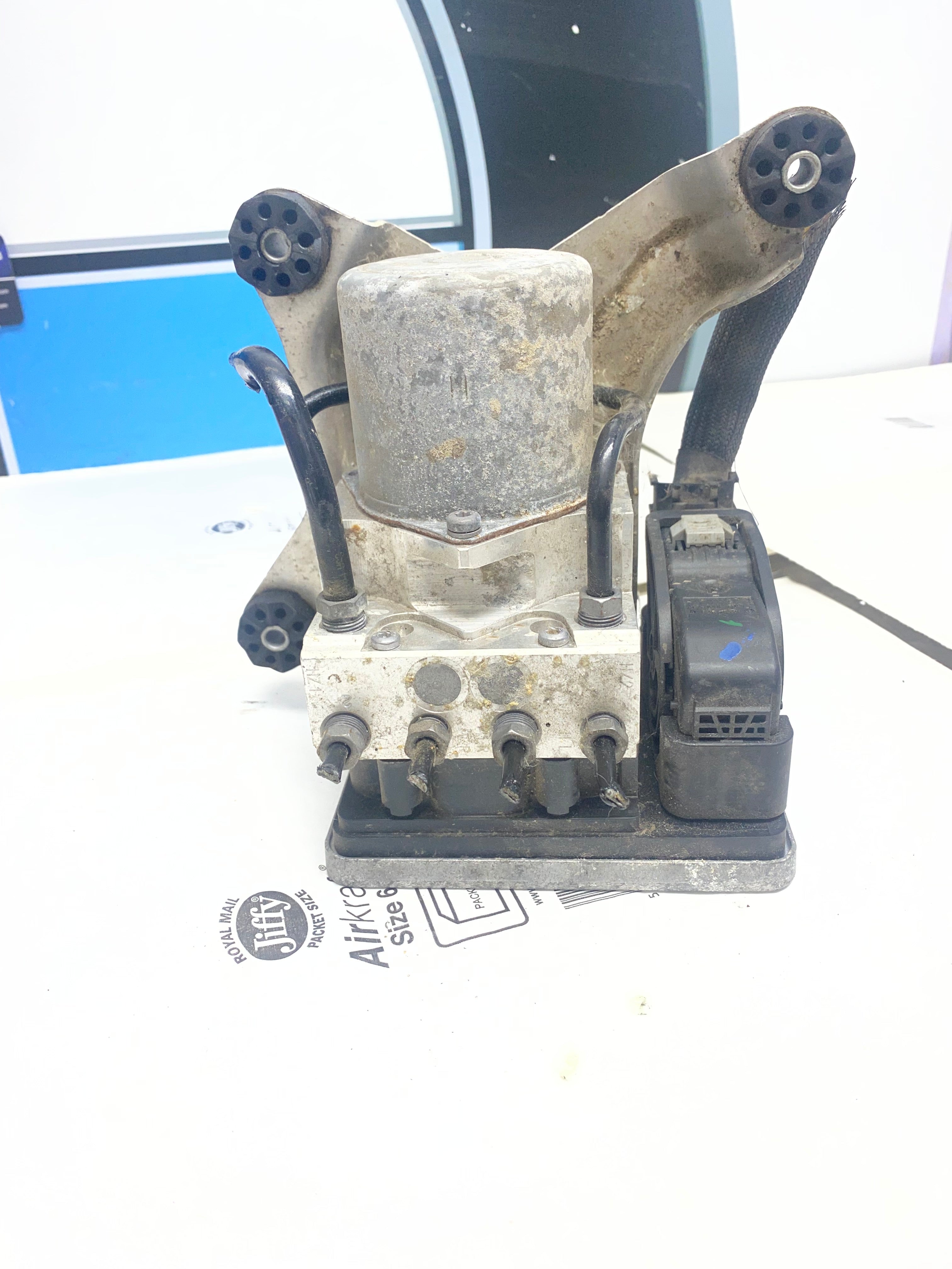 BMW ABS Pump Module – 3451-6887505-01