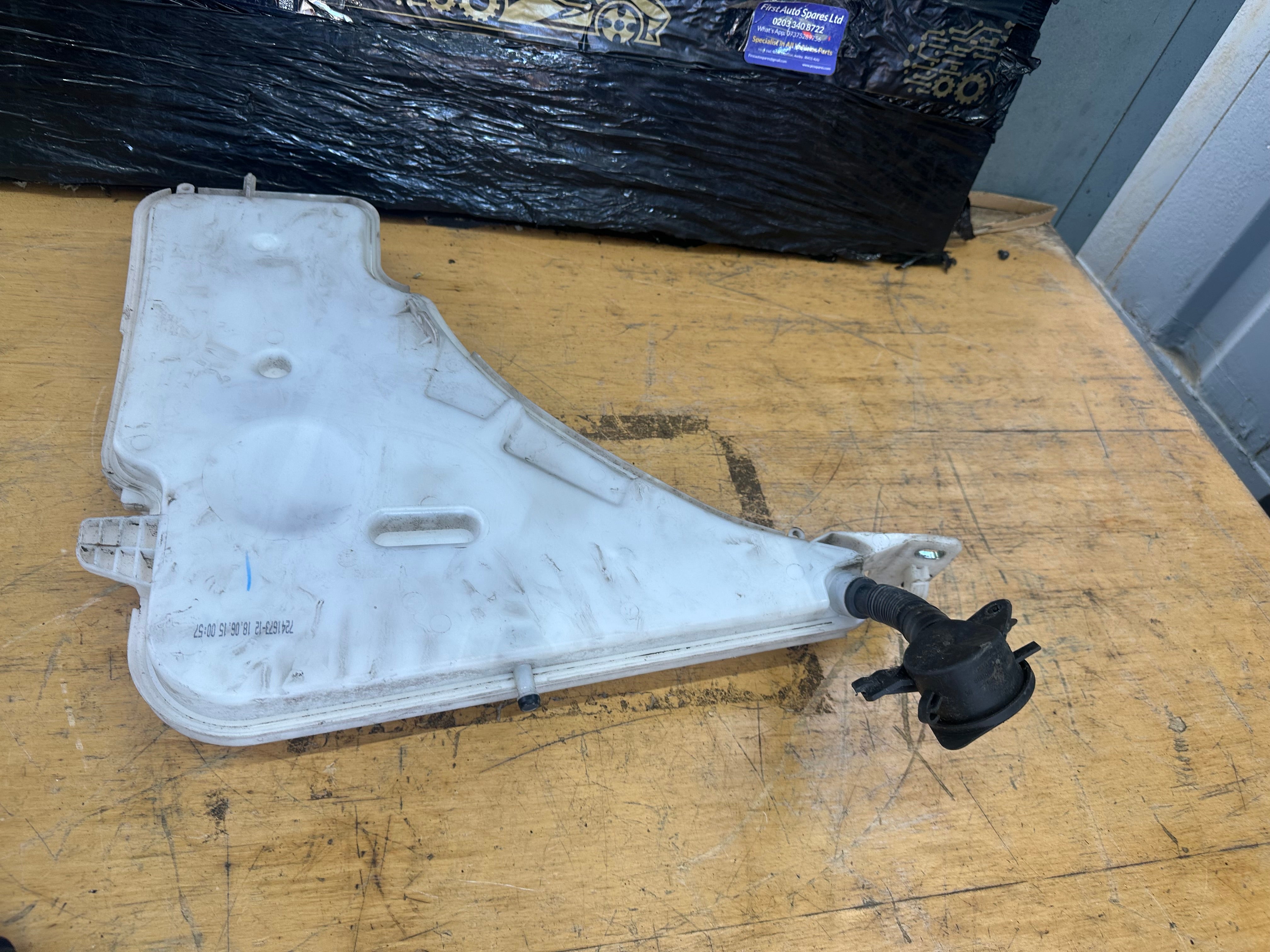 BMW 1 Series F20 2011–2019 Windscreen Washer Bottle (7241673-12) (7241673)