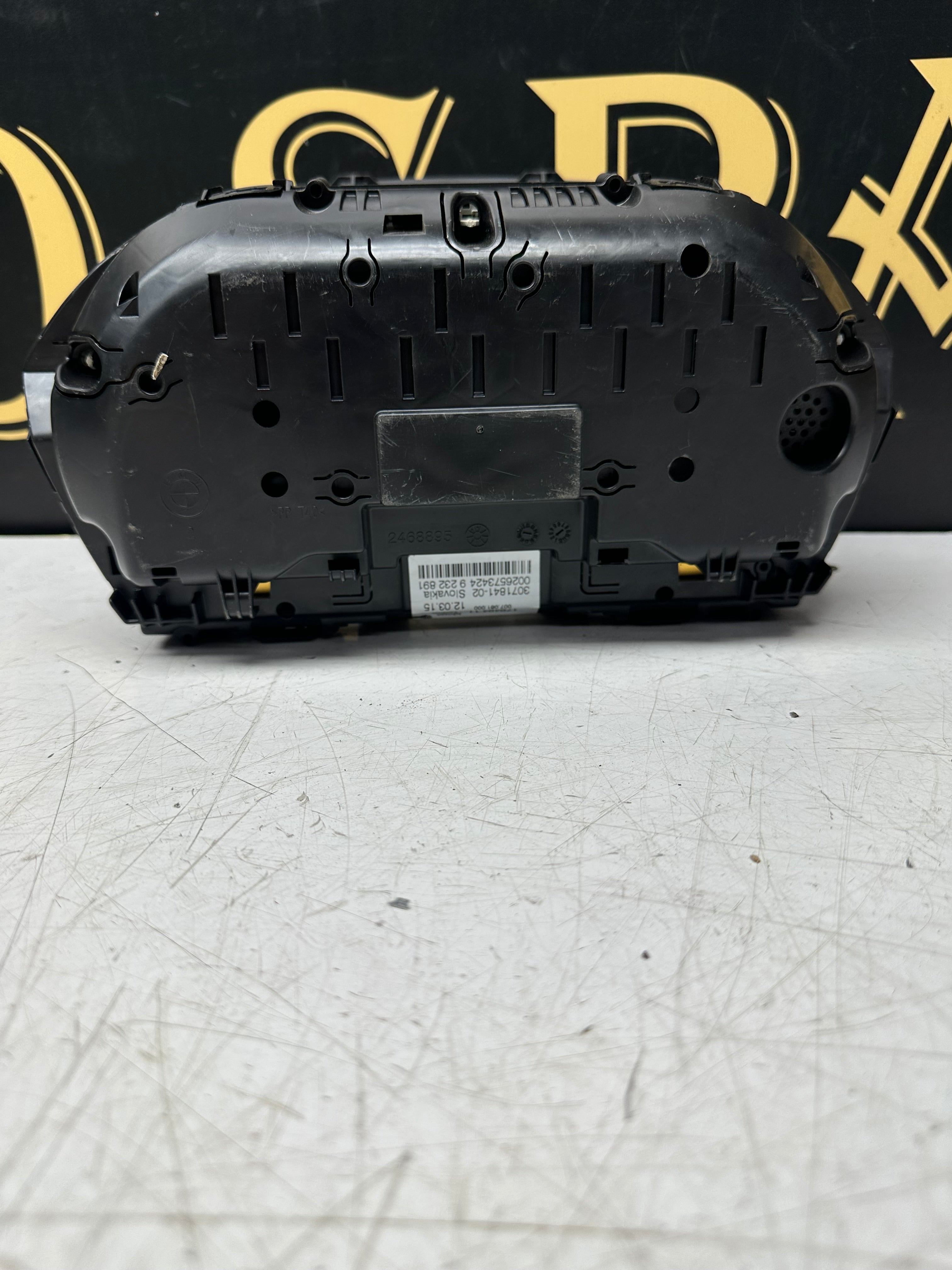 BMW X1 F48 Diesel Instrument Cluster / Speedometer (176494-11)