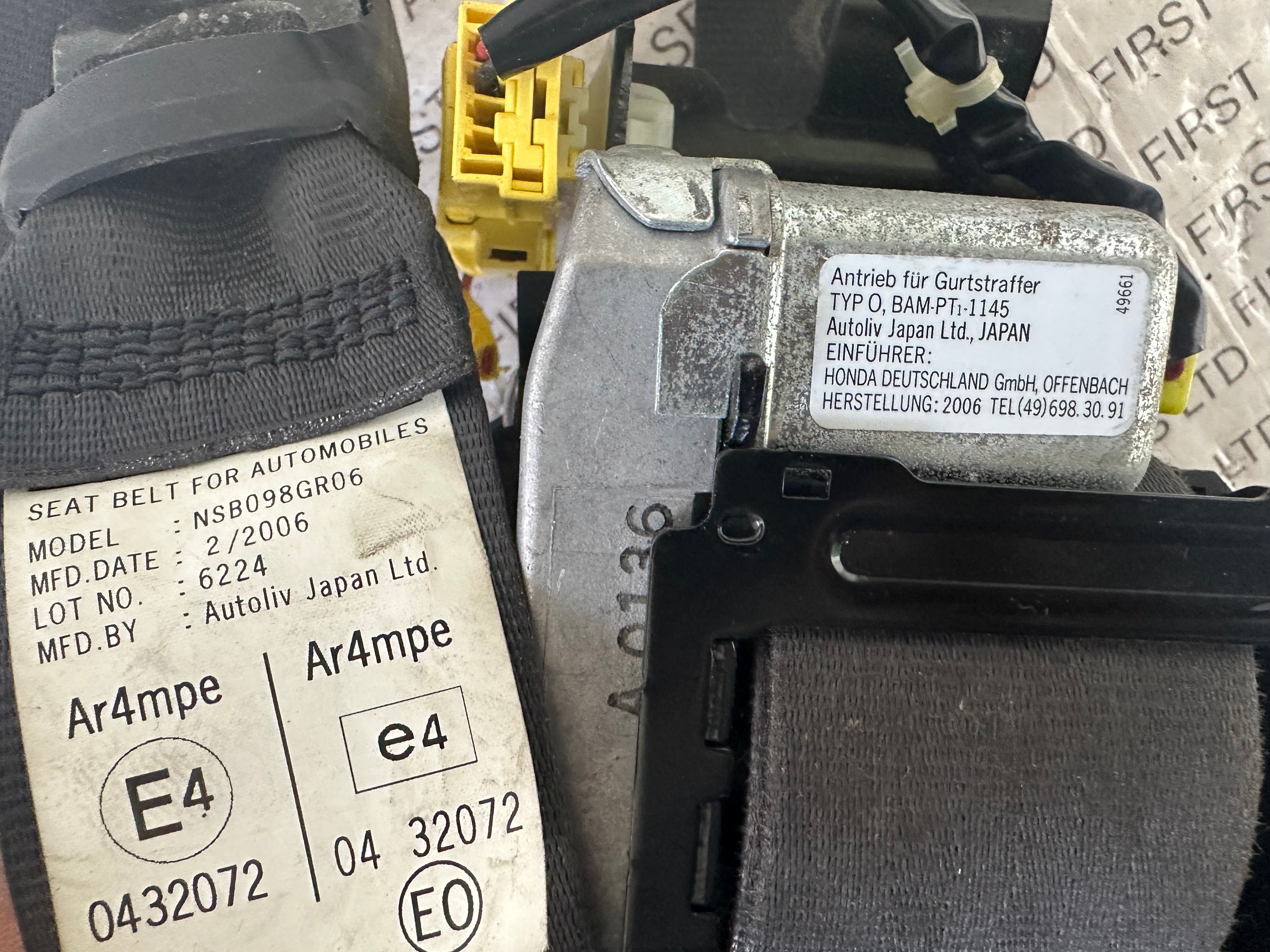 Honda Accord Front Right Seatbelt (NSB098GR06)