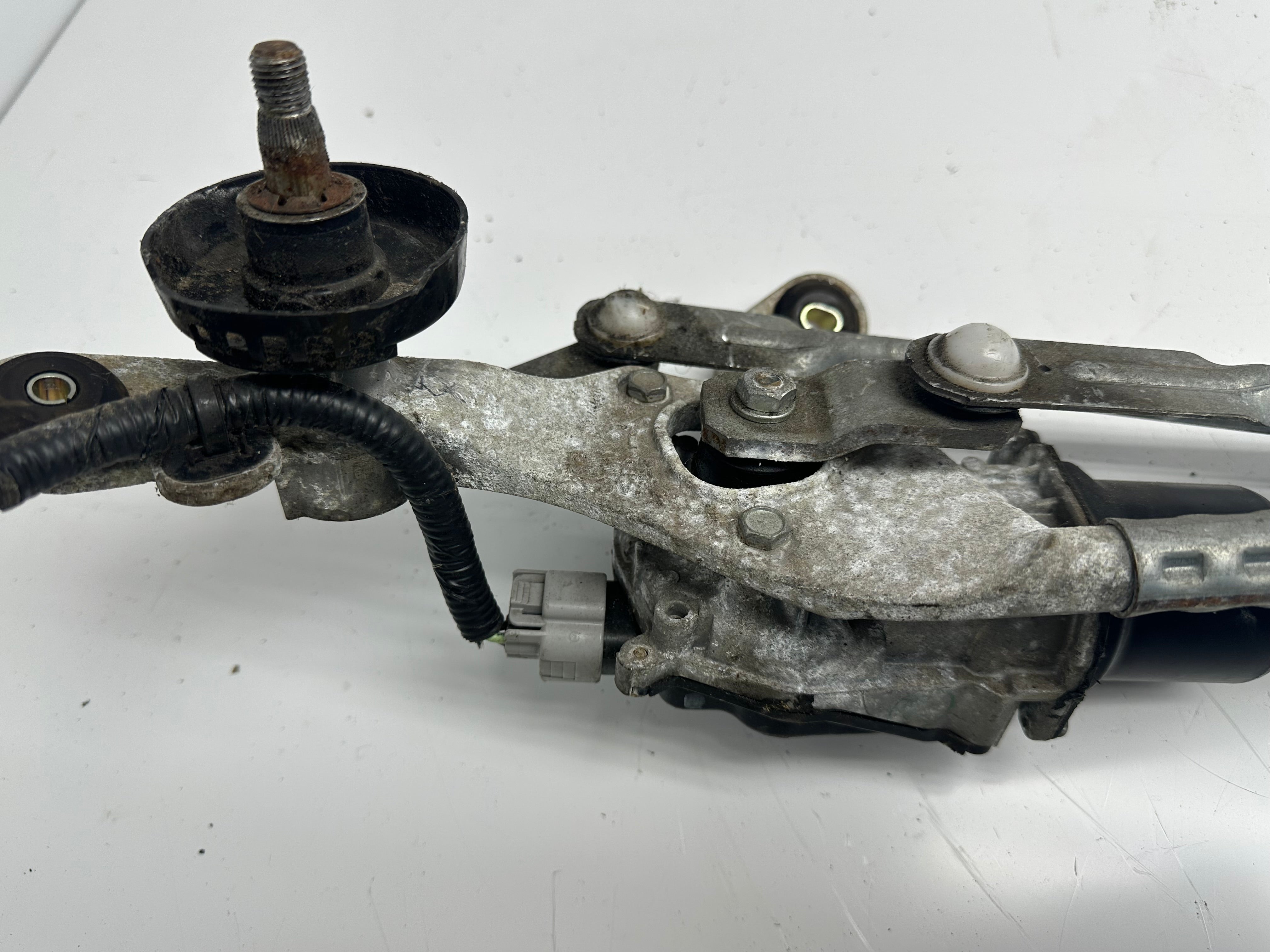 Nissan Note 2016 Front Wiper Motor & Linkage