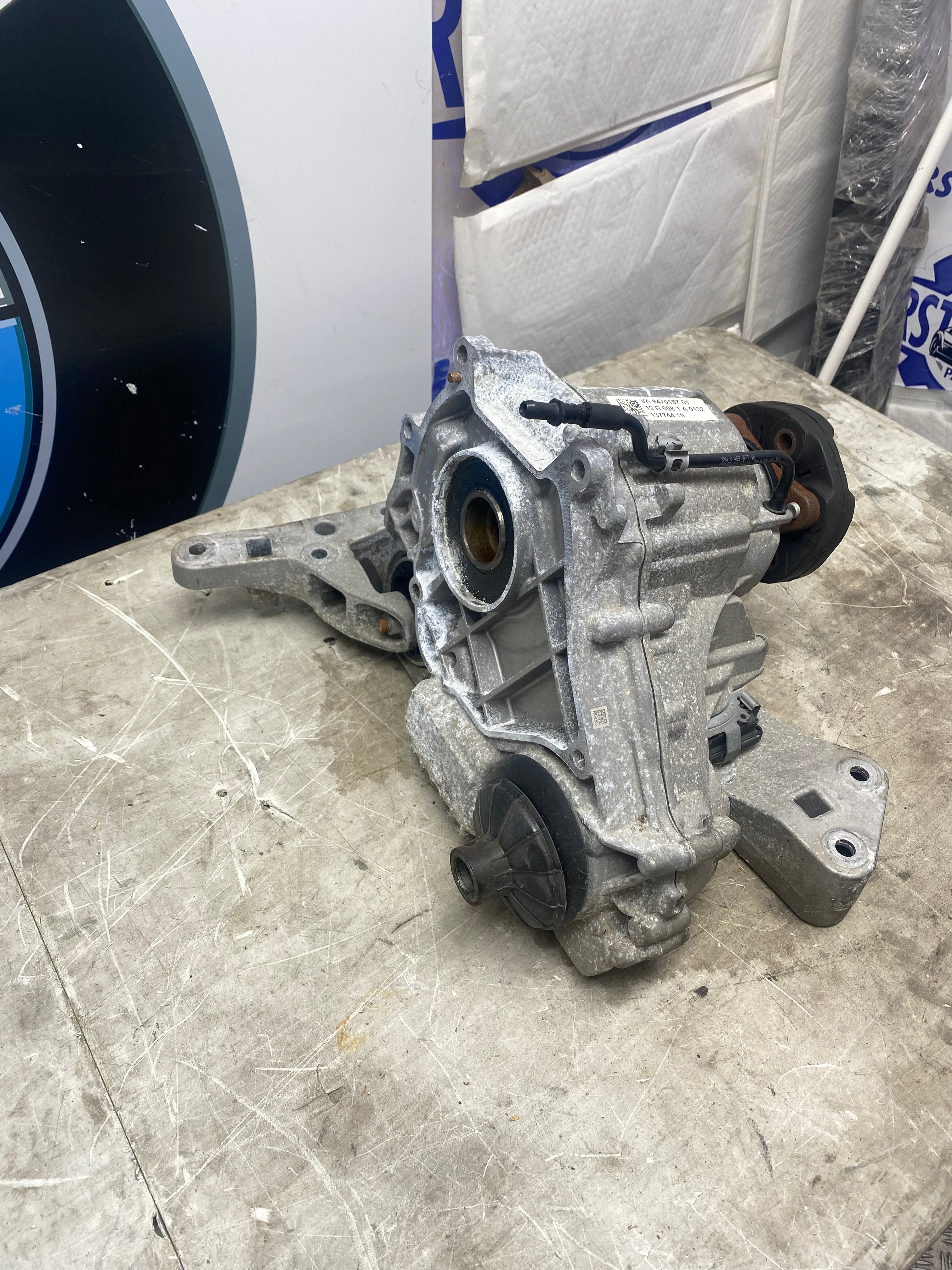 BMW G20 / G21 / G30 / G31 / G01 / G02 Automatic Torque Splitter – 2019–2024 (13774410)