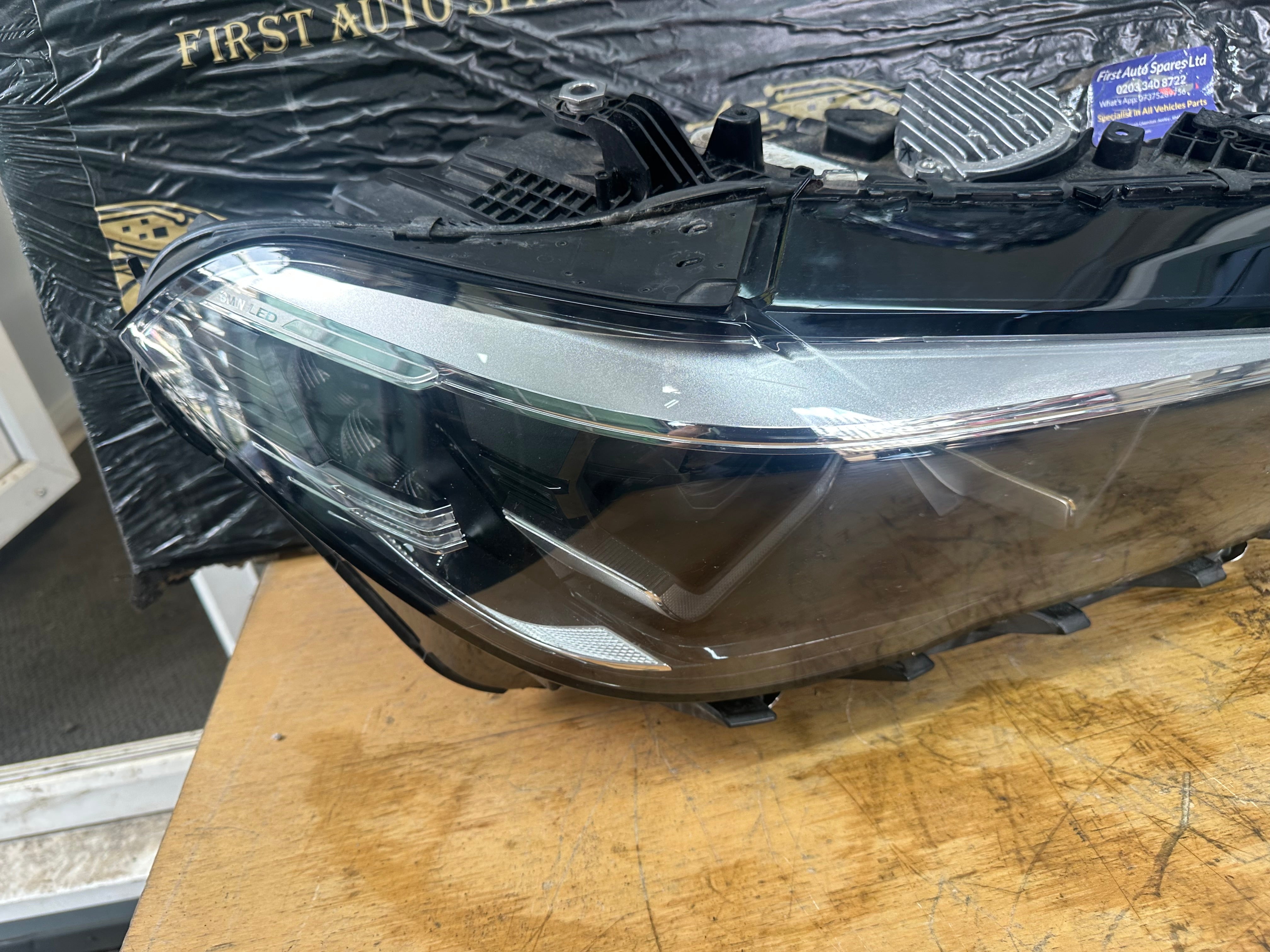 BMW X5 X6 G05 G06 Complete LED Driver’s Right Headlight (9481782 03) (9481782)