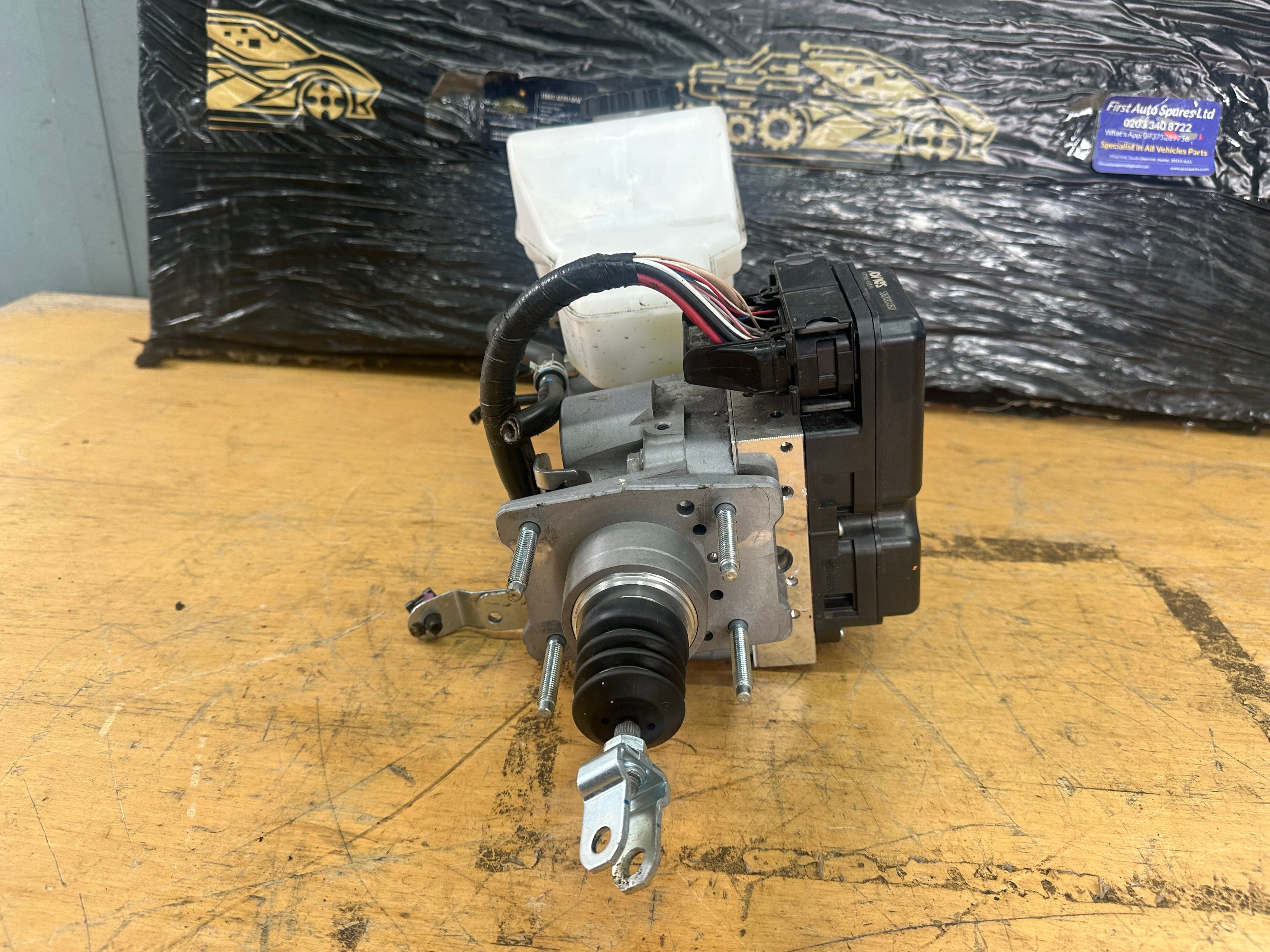 Toyota RAV4 V XA50 2022 ABS Control Unit (47200-42G10) (4720042G10)