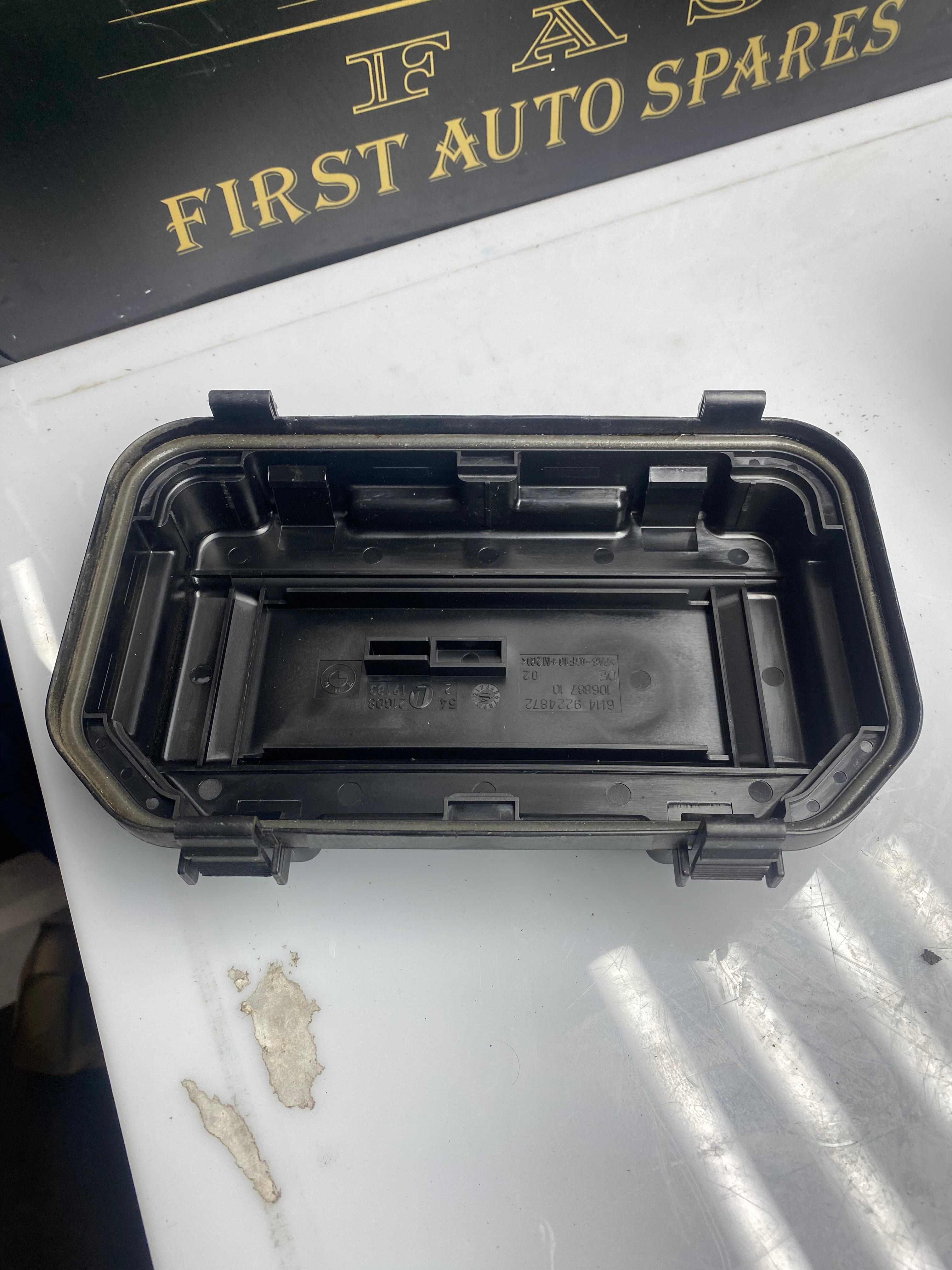 BMW 1/2/3/4 Series F20 F21 F22 F23 F30 F31 F32 F33 F36 Fuse Box 2016 (9224872)
