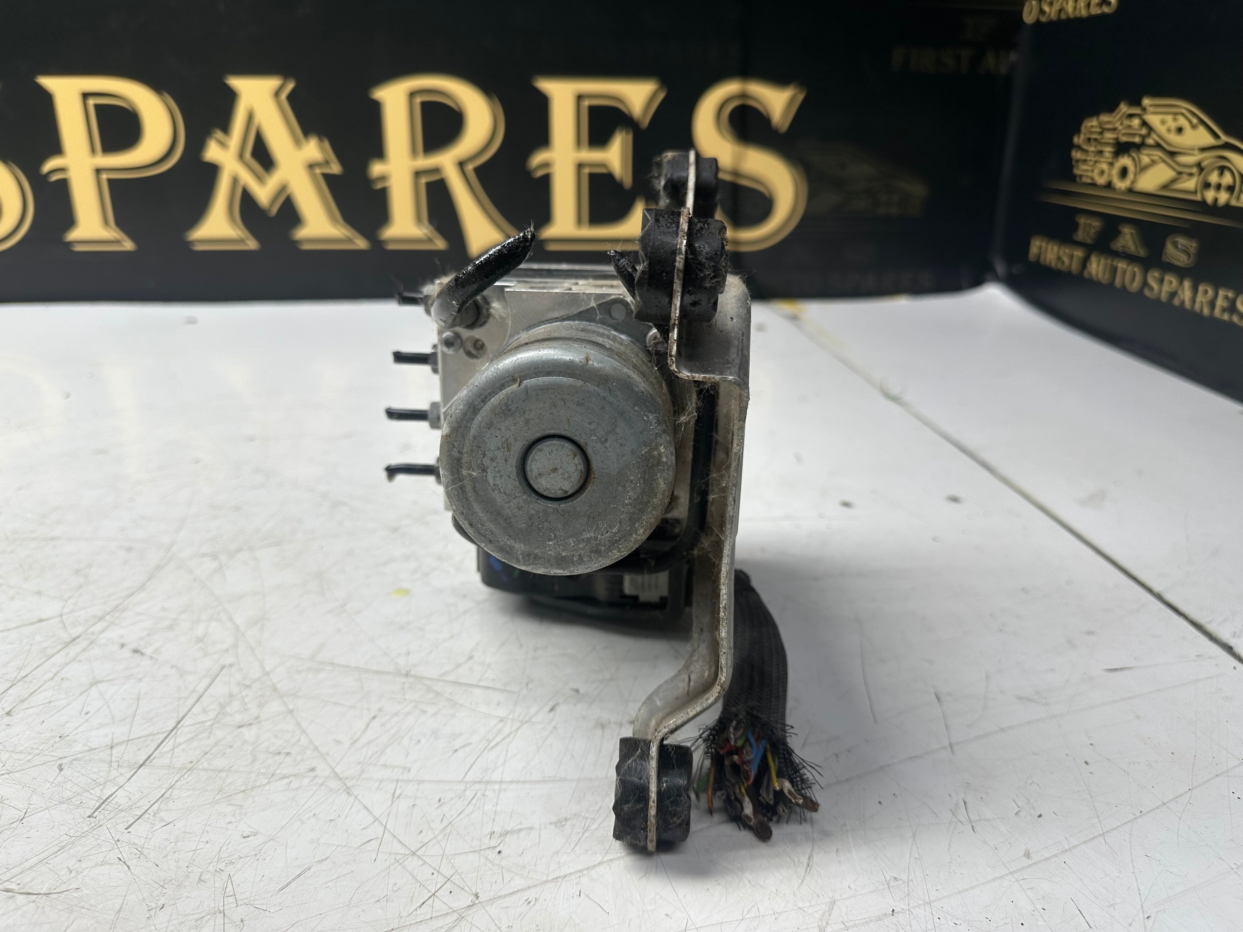 BMW 5 Series G30 530i Hybrid 2017 ABS Pump (6887505)