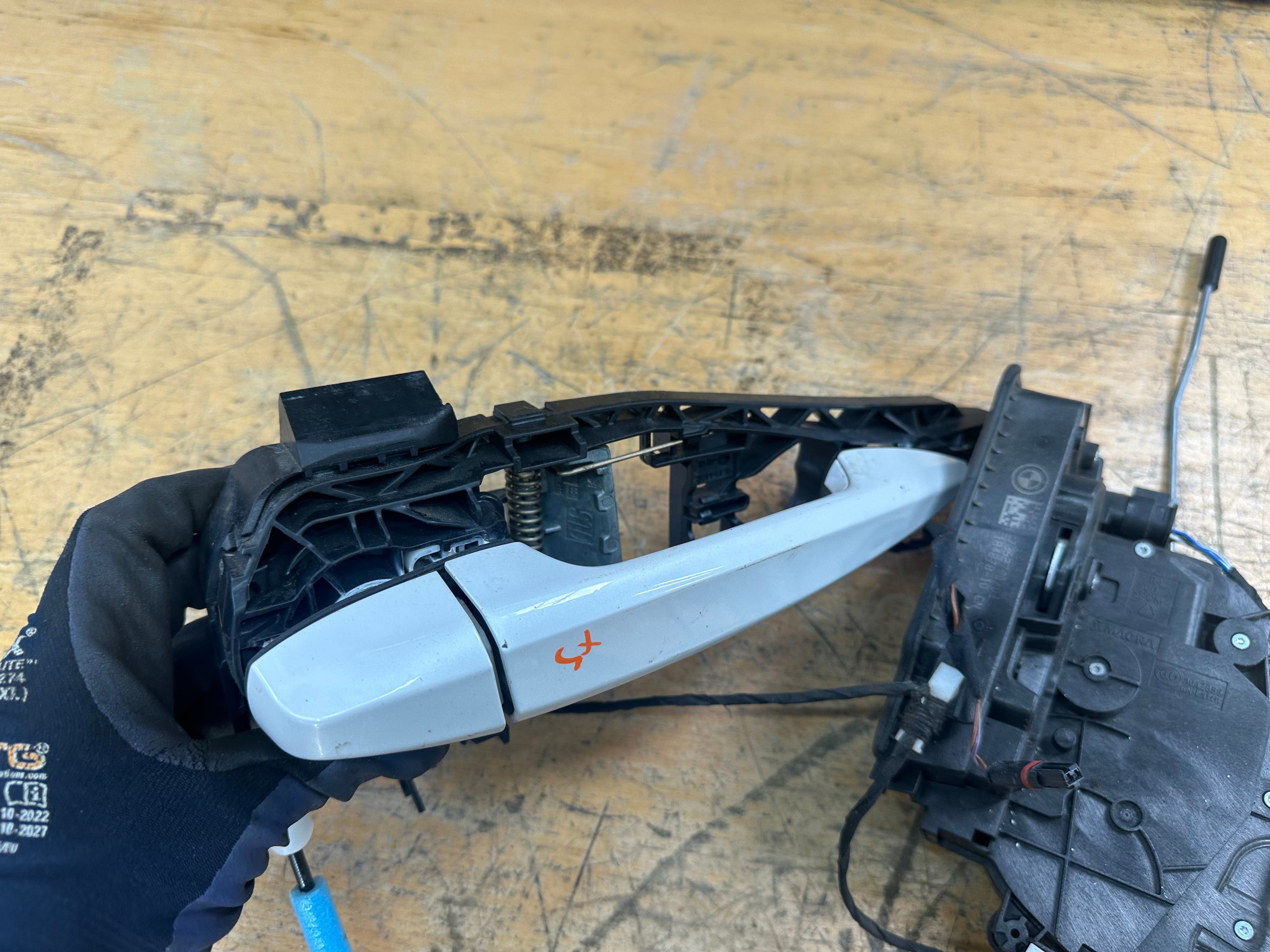 BMW X6 F16 X5 F15 Right Front Driver’s Door Lock & Handle (7362790) (184278-10)