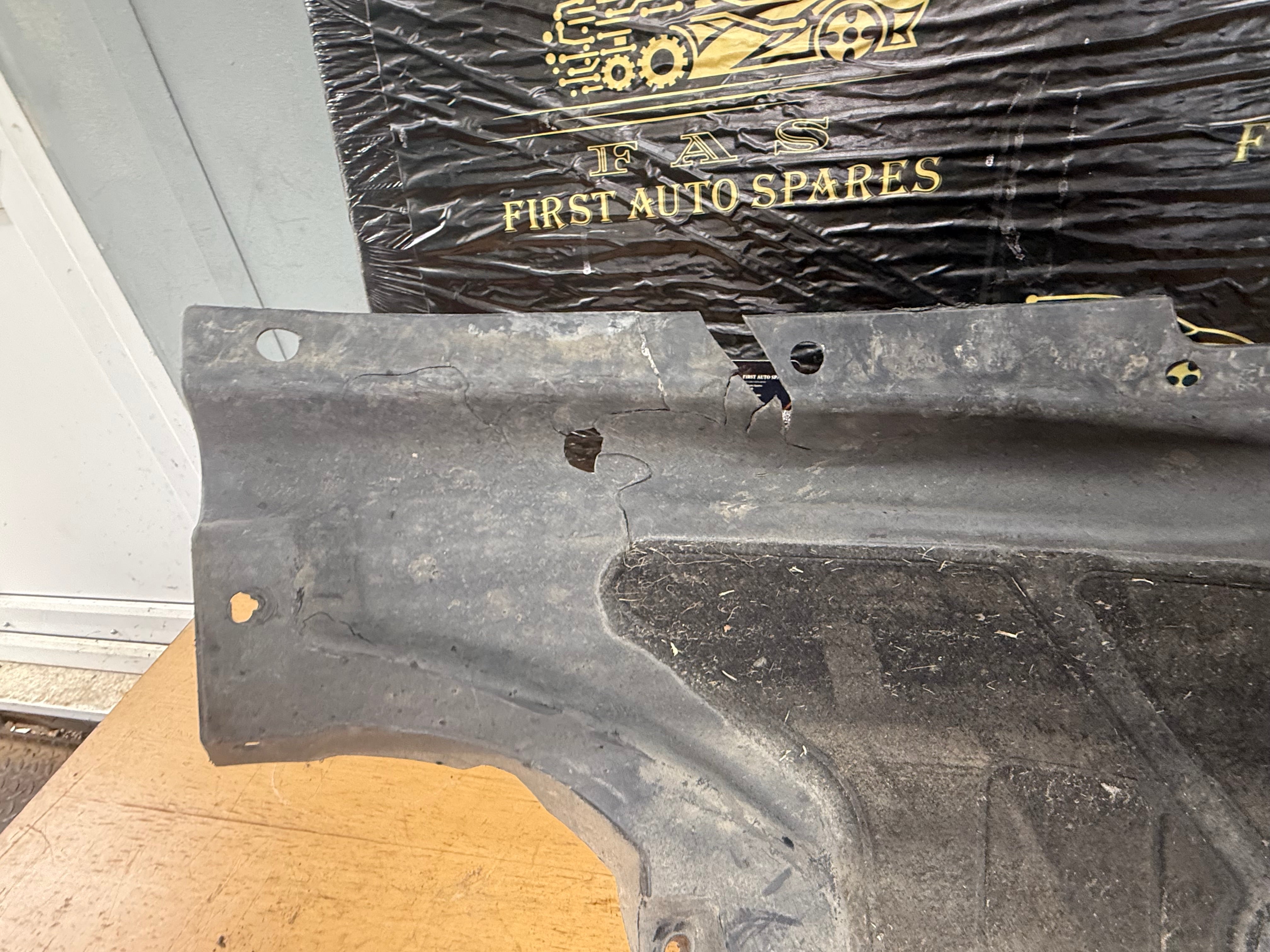 BMW X5 2017 Right Driver’s Side Front (O/S/F) Wheel Arch Cover Liner (7290854)