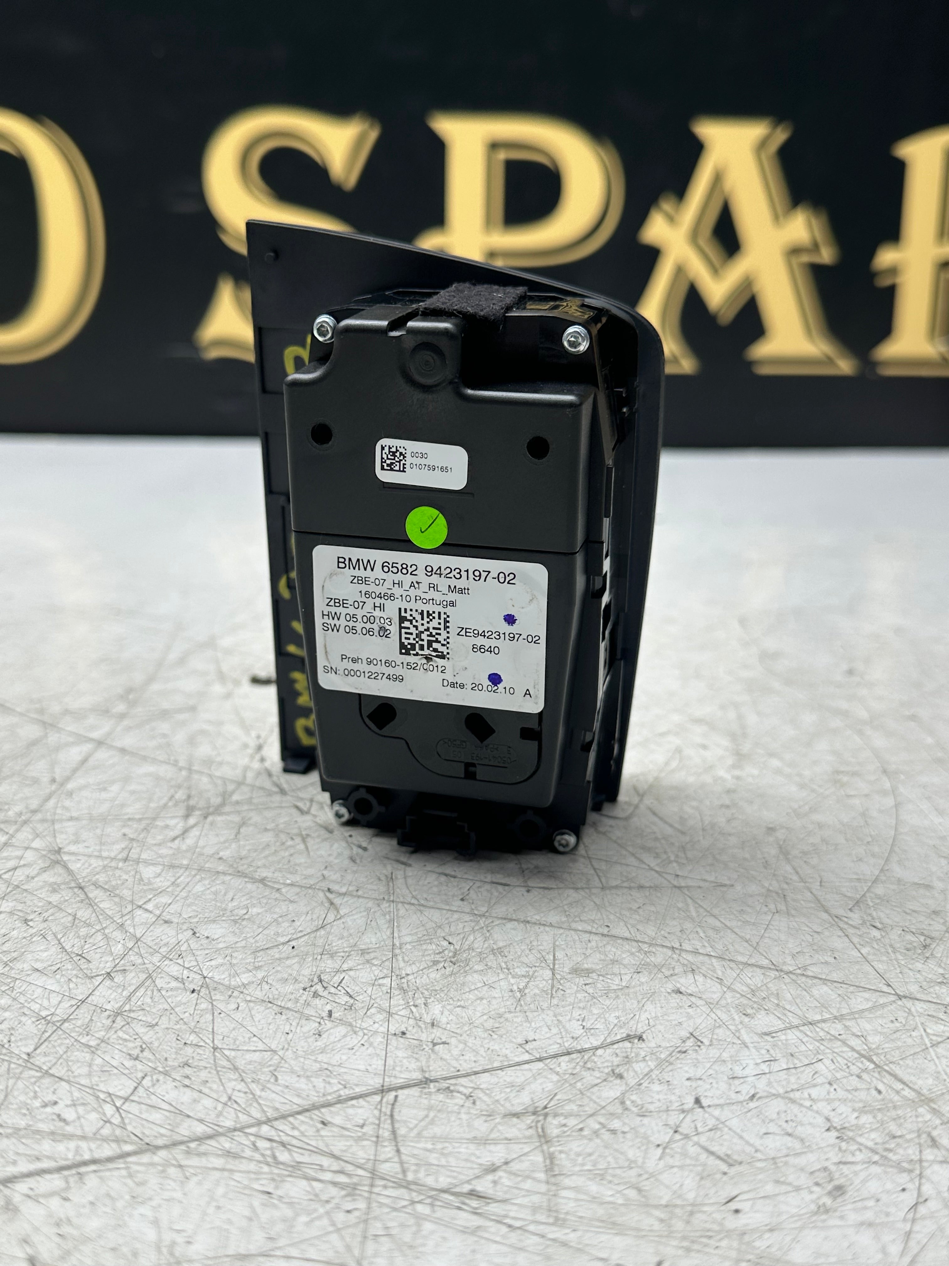 BMW 1 Series F40 Menu Navigation Switch 65829423197 – 2019–2024