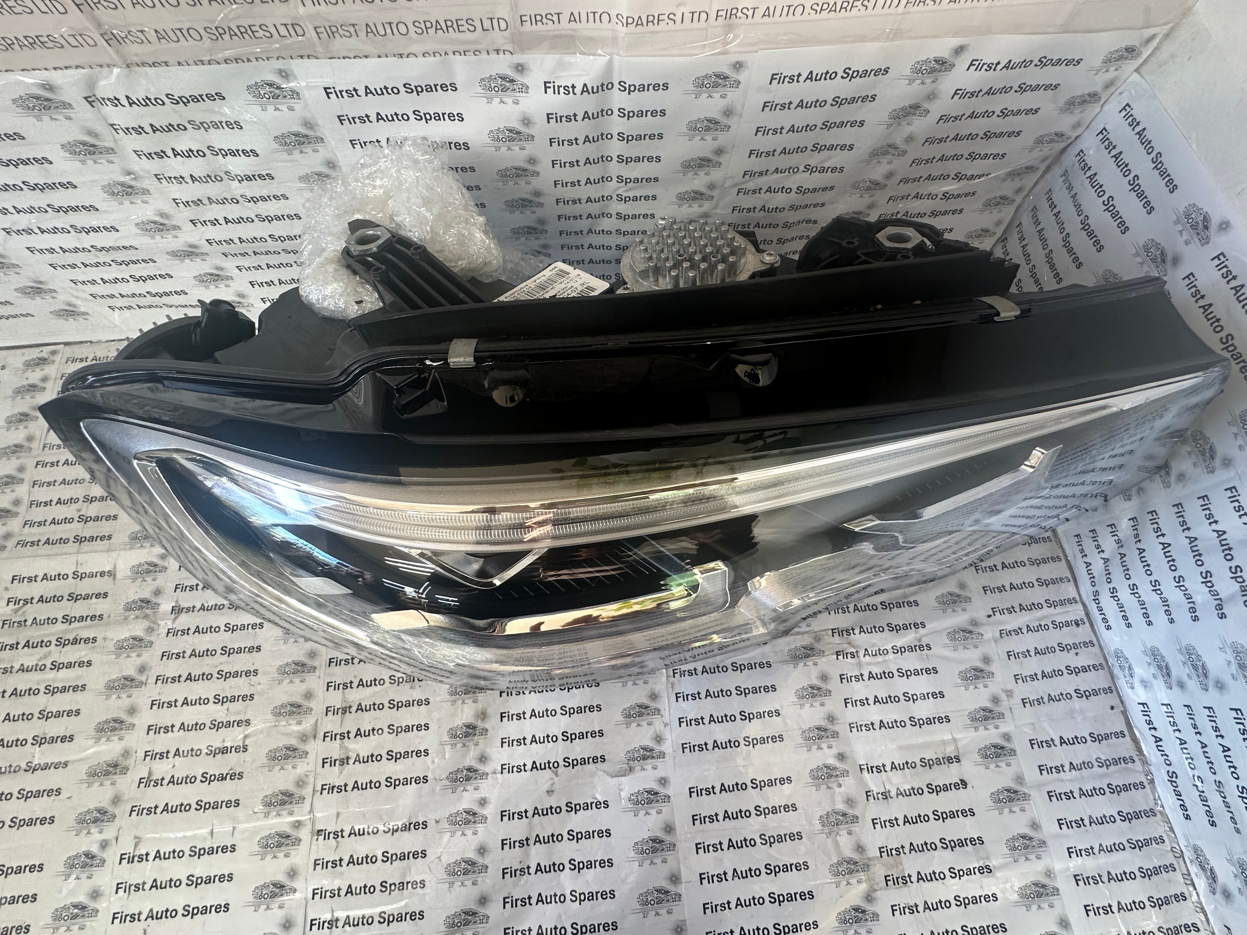 BMW 3 Series G20 G21 Right LED Headlight (9481704-07)