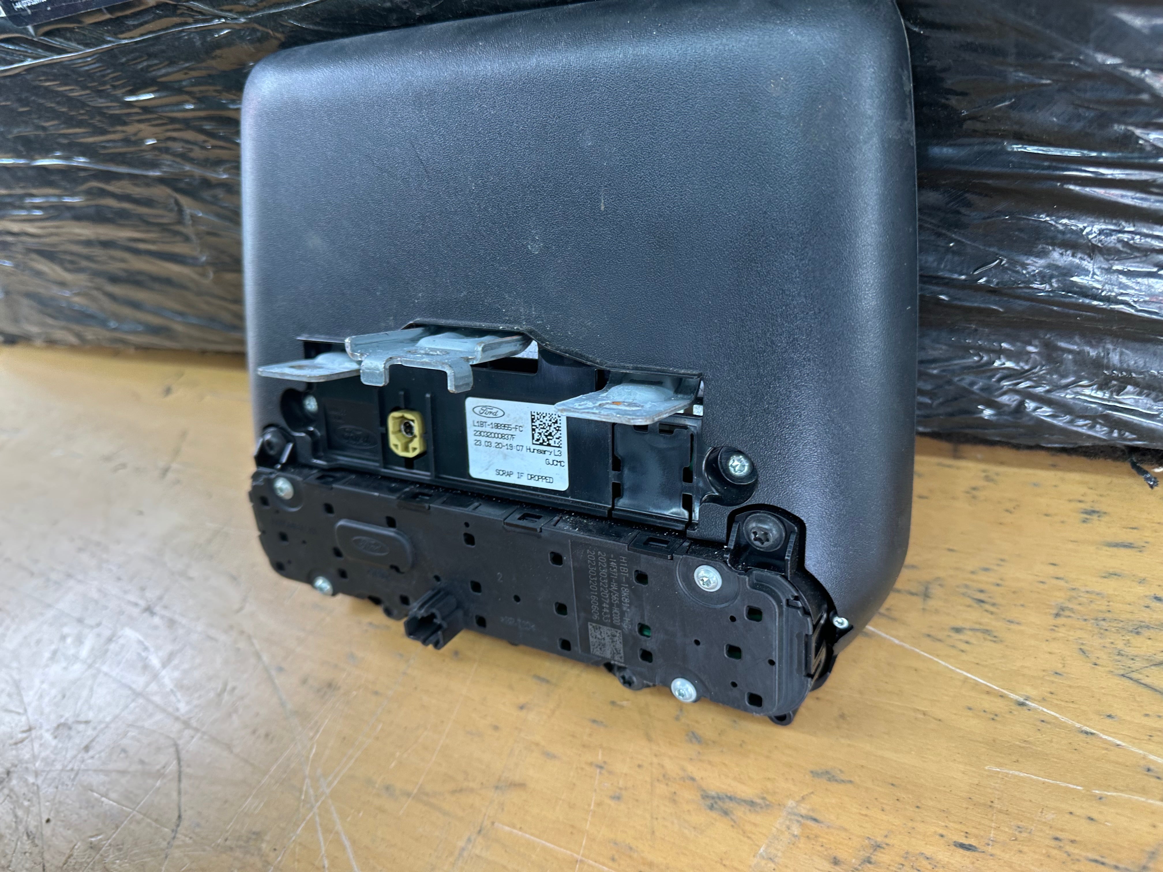 Ford Fiesta 2022-2025 Display Screen Control Panel (L1BT-18B955-FC)