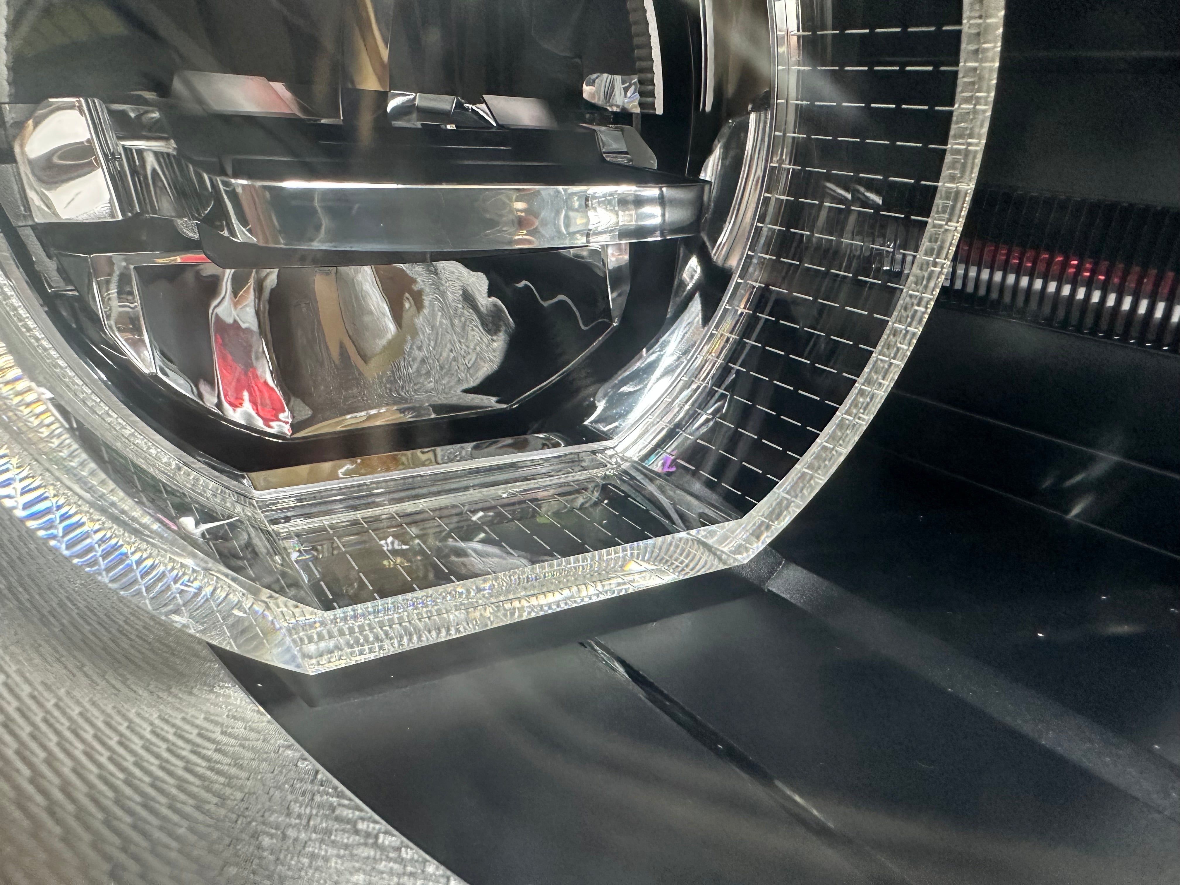BMW 6 Series F06 F12 M6 Adaptive LED Right Complete Headlight (63.11-7255734.9)