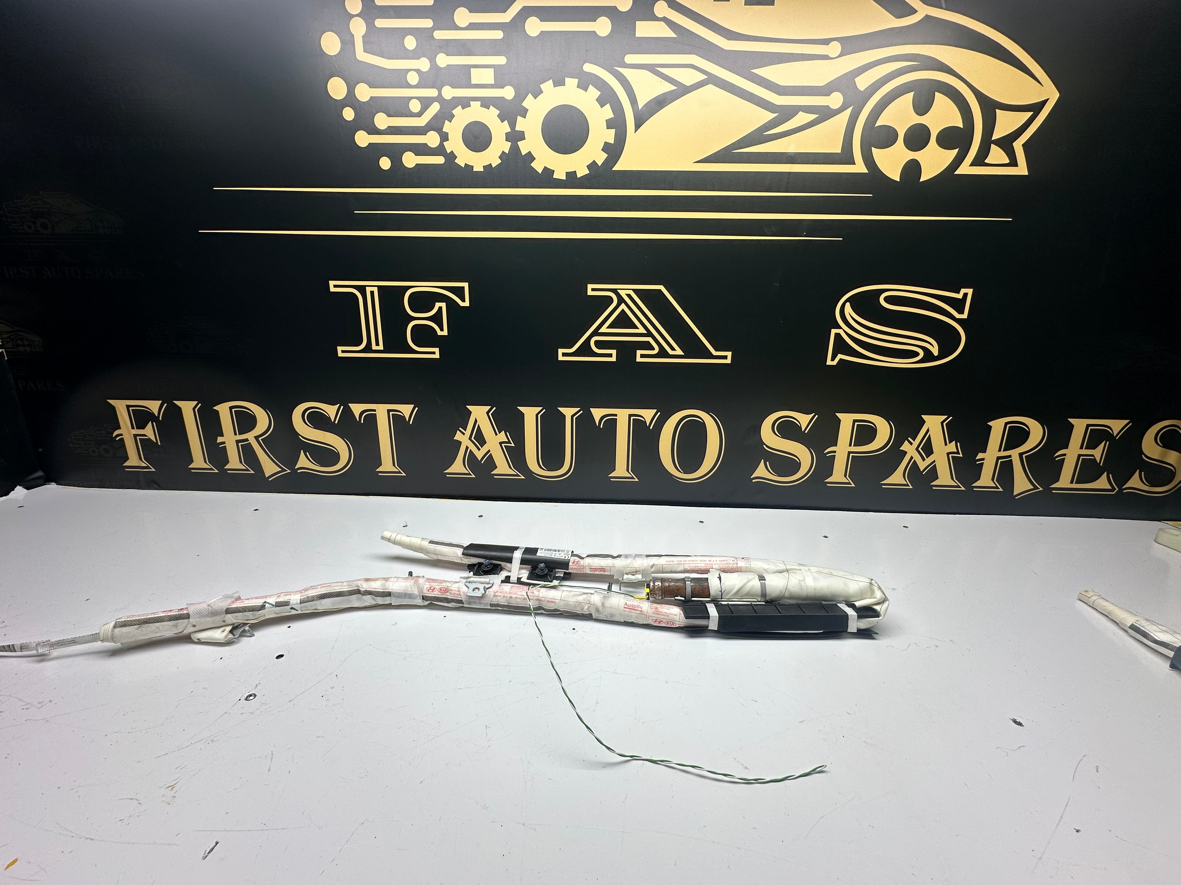 Hyundai i10 & Kia 2016 Right Curtain Airbag Mk2 (85020-89000)