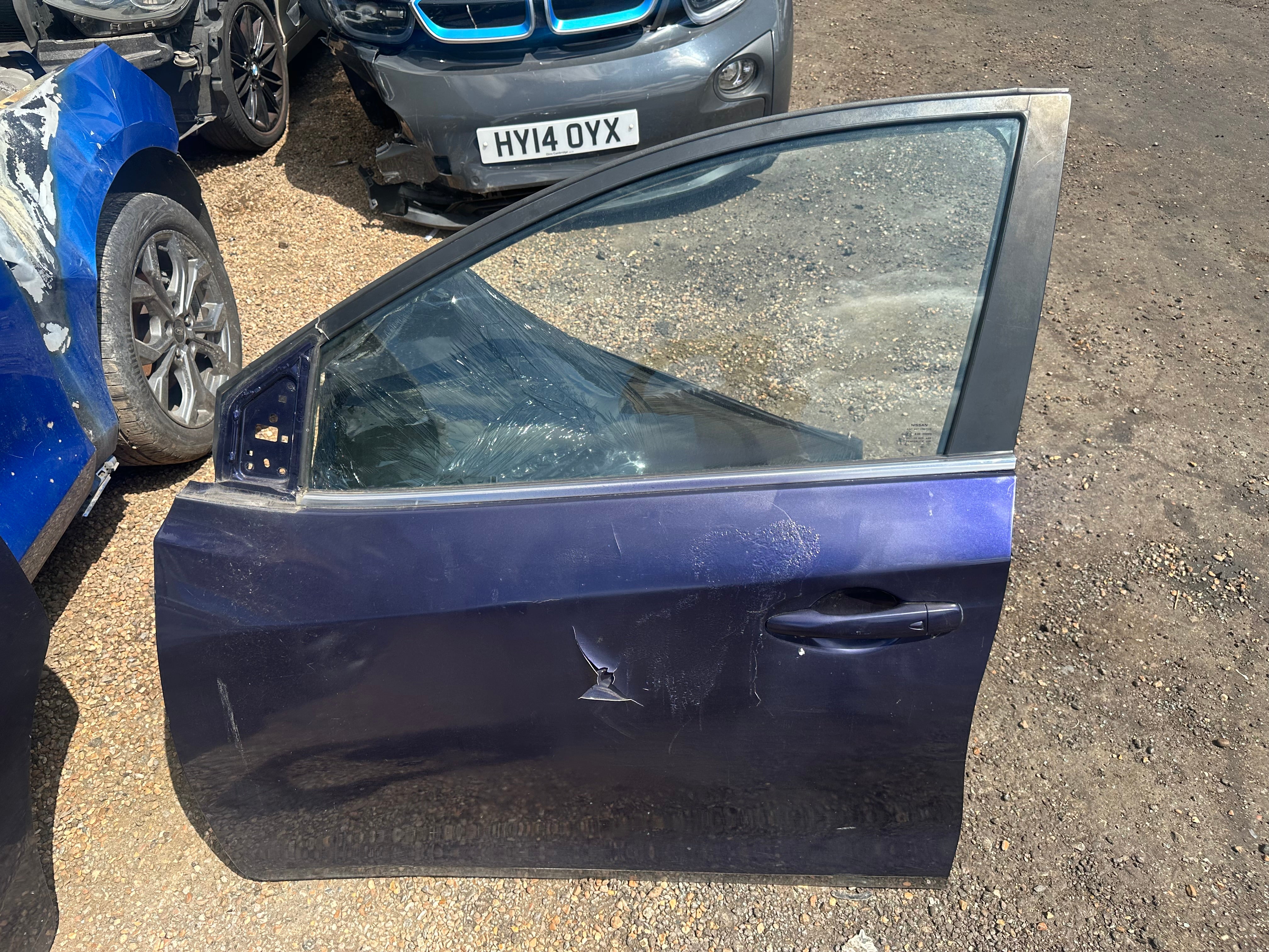 Nissan Pulsar 2014–2018 N/S/F Left Front Door – Colour Code: RBR (Blue)